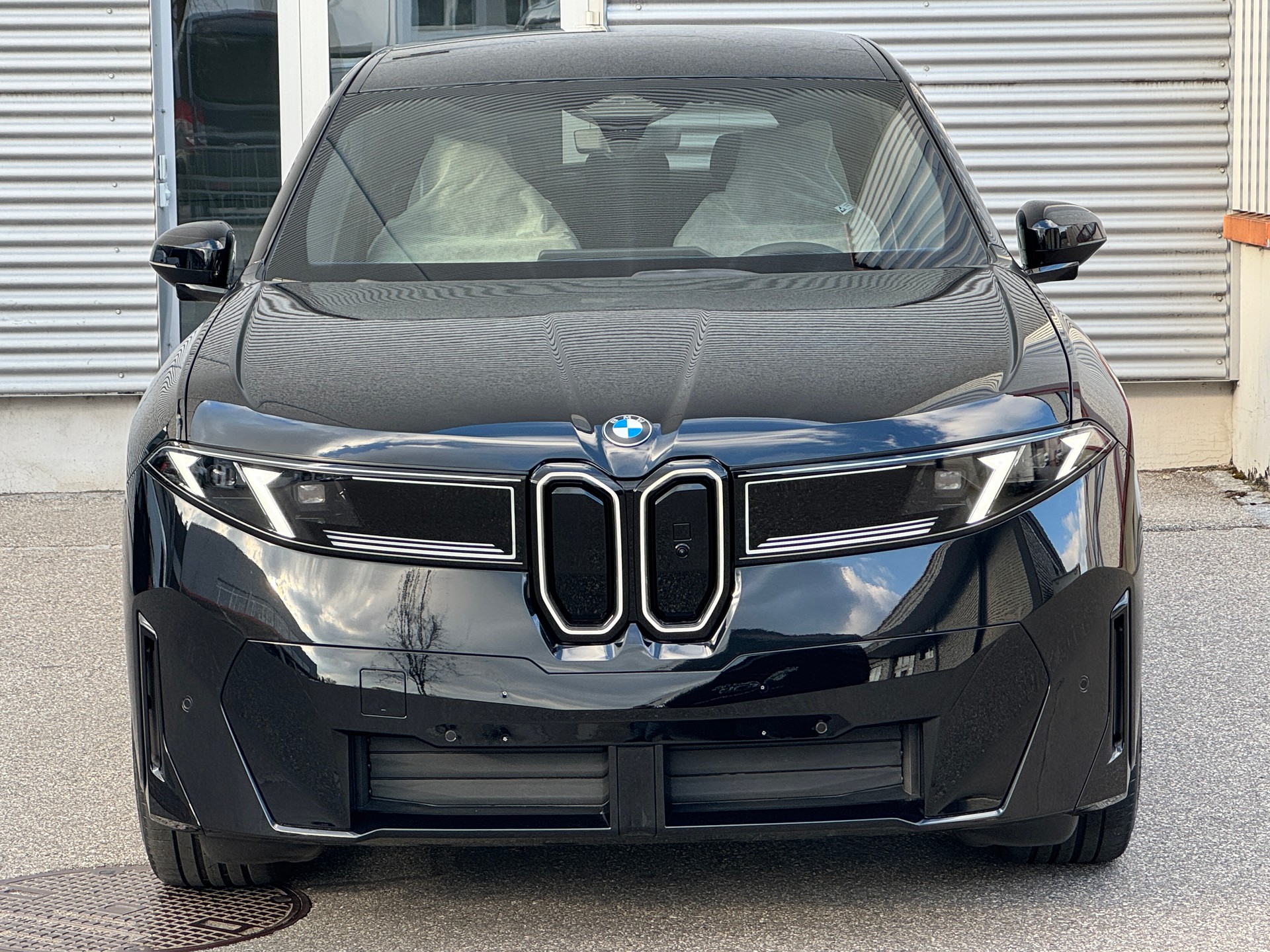 BMW iX3 50 xDrive M Sport Pro-image-8