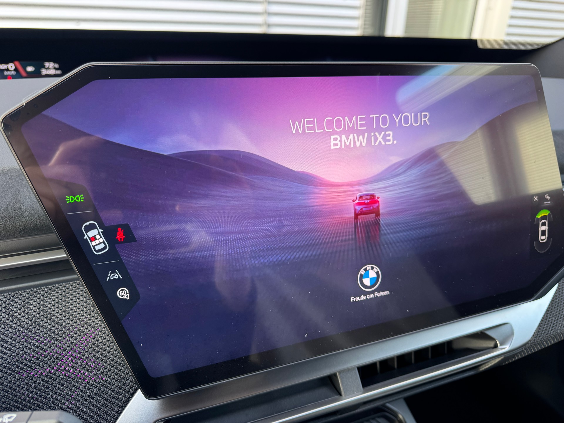 BMW iX3 50 xDrive M Sport Pro-image-16