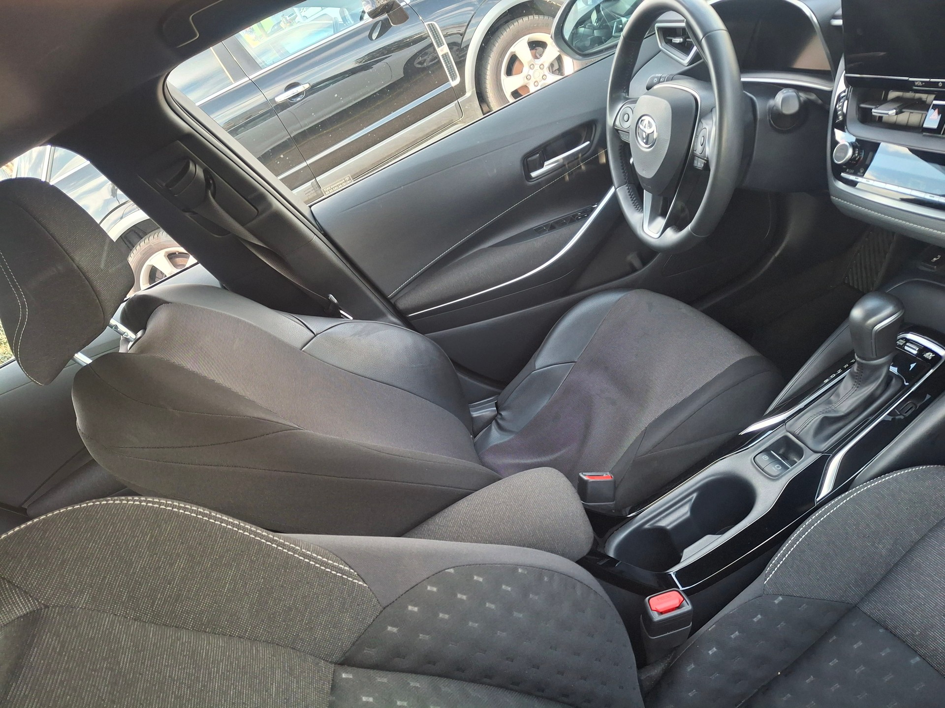 TOYOTA Corolla Touring Sports 1.8 HSD Trend e-CVT-image-9