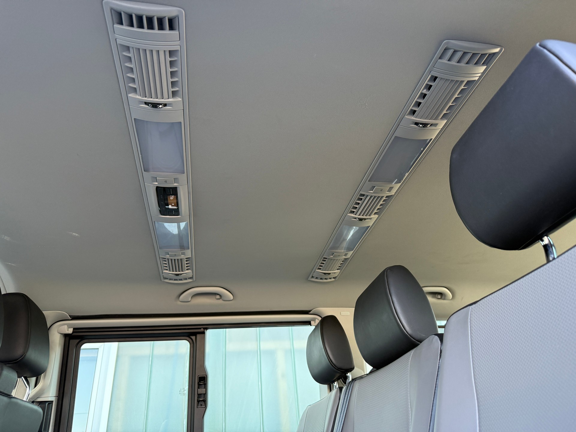 VW T6.1 Caravelle 2.0 TDI Comfortline DSG ***9-SITZPLÄTZE***-image-11