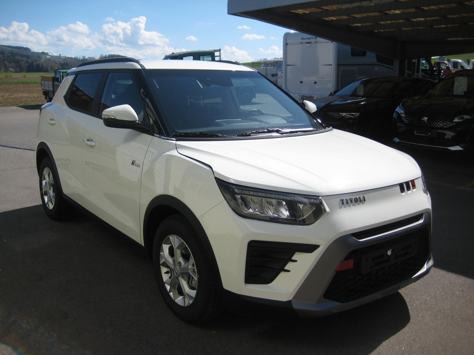 KGM-SsangYong Tivoli 1.5 T GDI Steel 4WD Automat-image-4