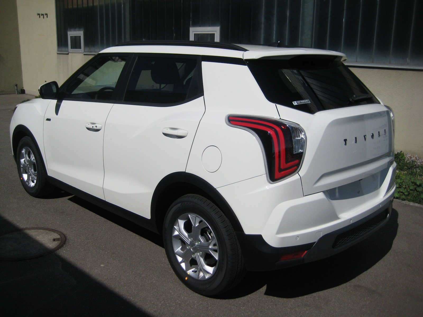 KGM-SsangYong Tivoli 1.5 T GDI Steel 4WD Automat-image-2