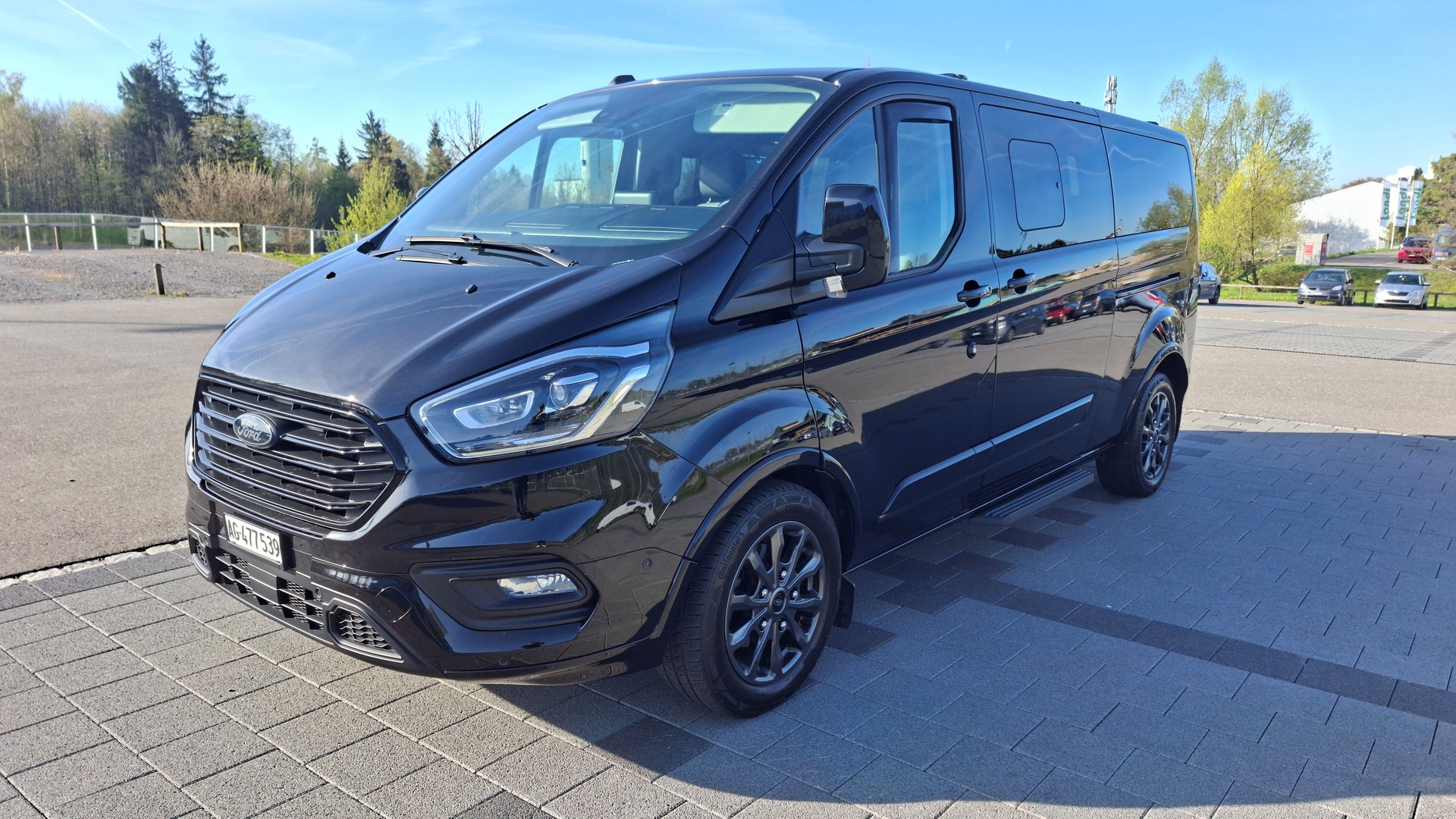 FORD Tourneo Custom 320 L2H1 Shuttle Trend A-image-0
