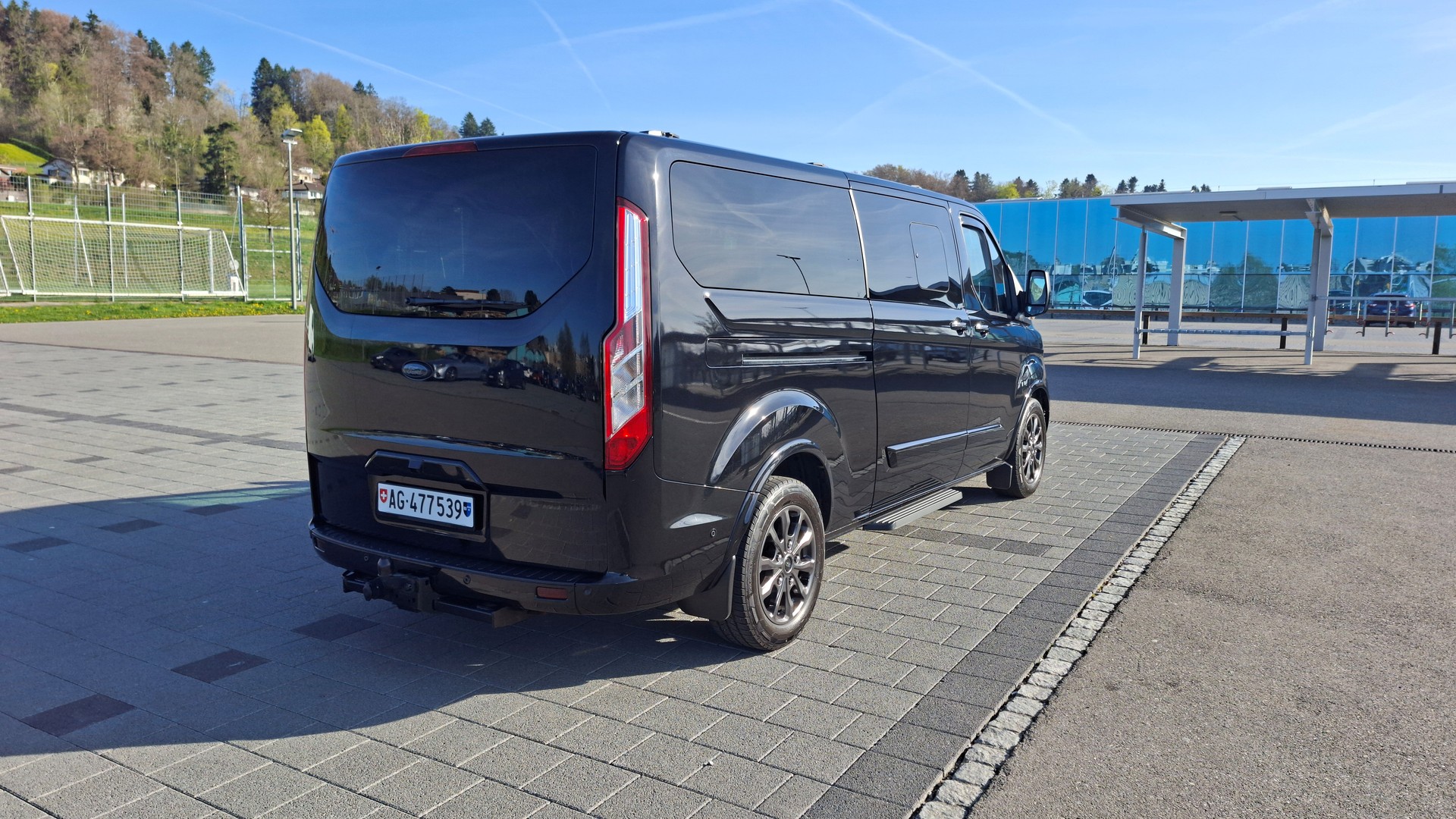 FORD Tourneo Custom 320 L2H1 Shuttle Trend A-image-4