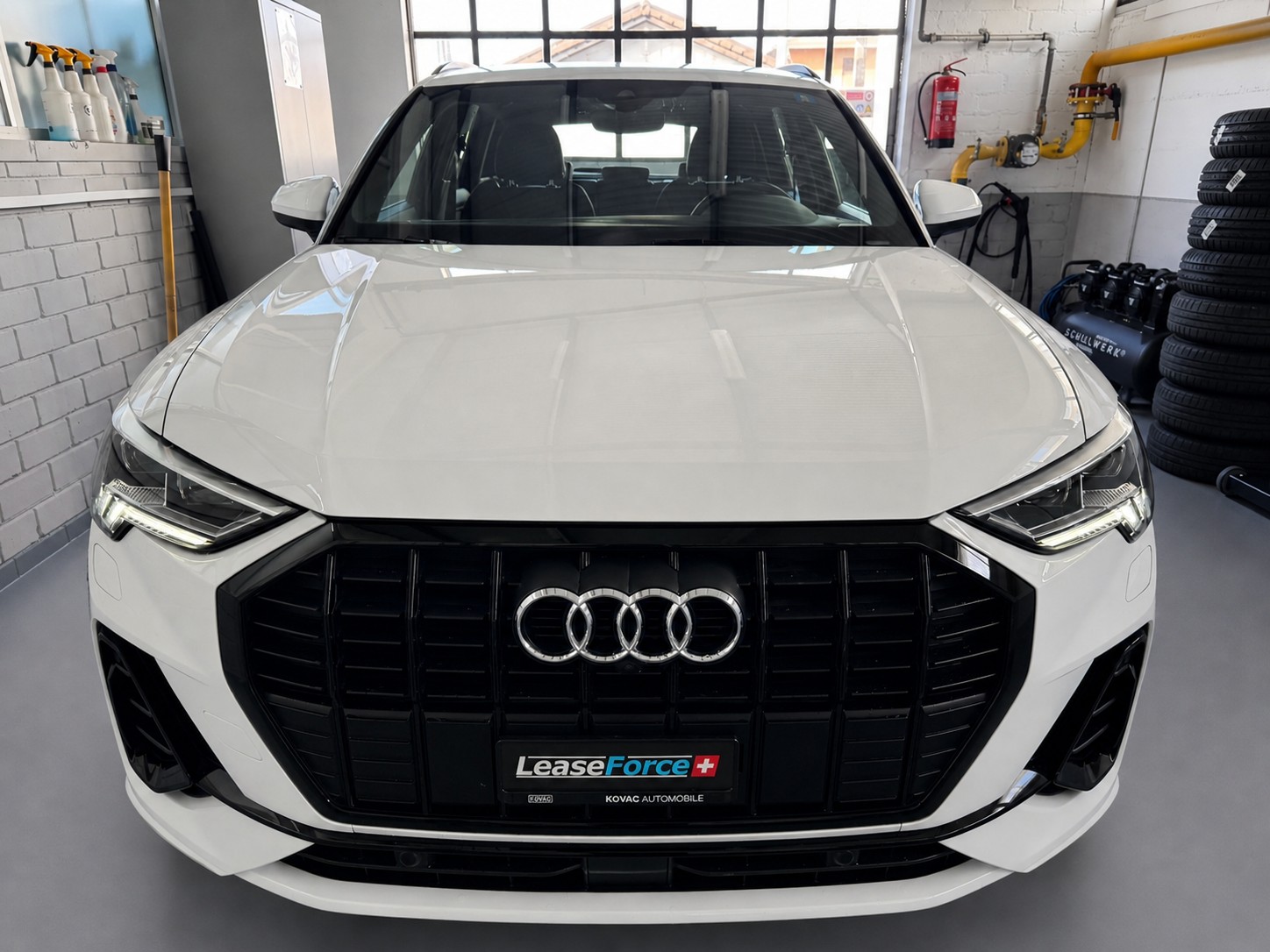 AUDI Q3 45 TFSI S line quattro S-tronic-image-1