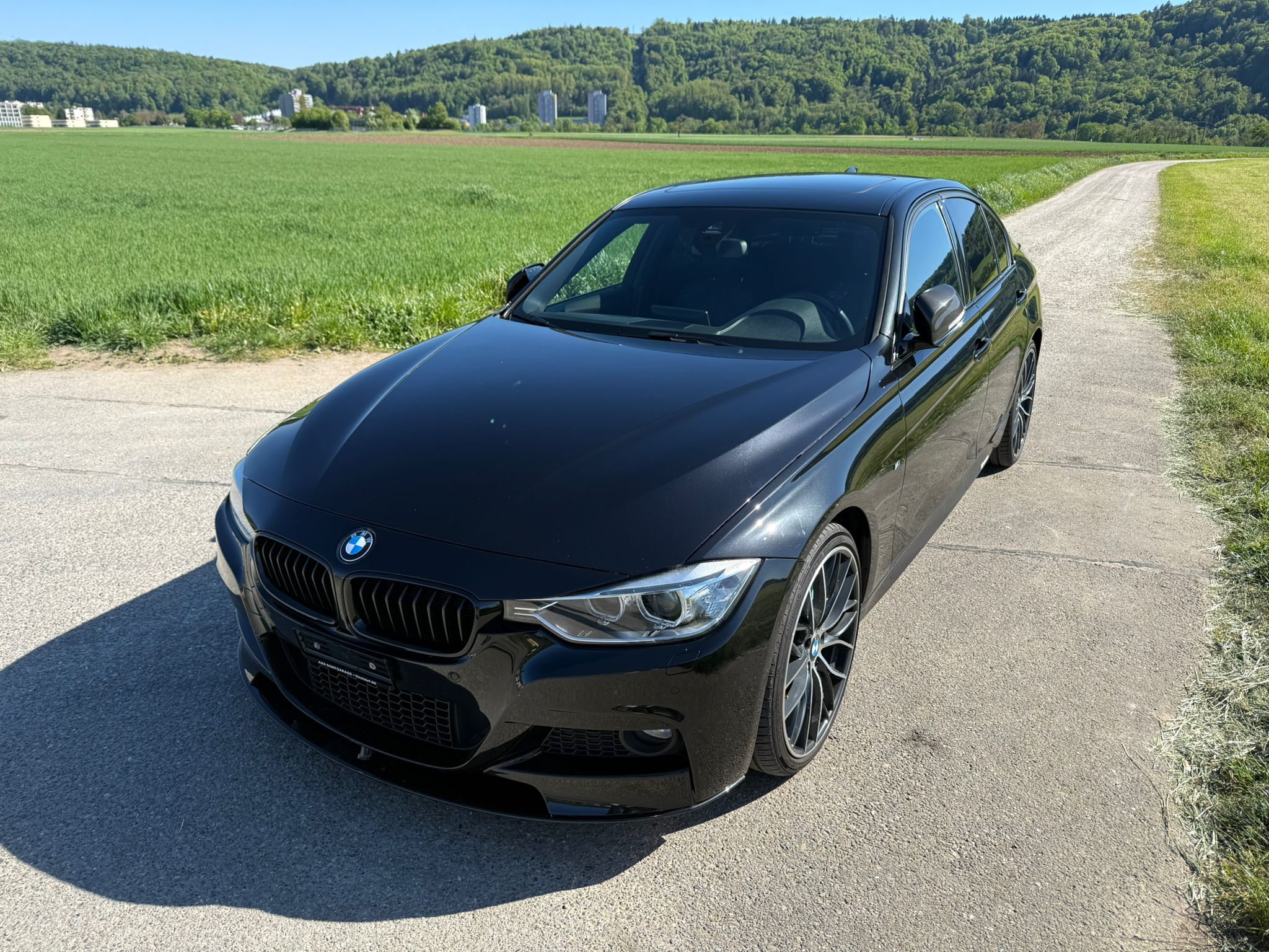 Car photo