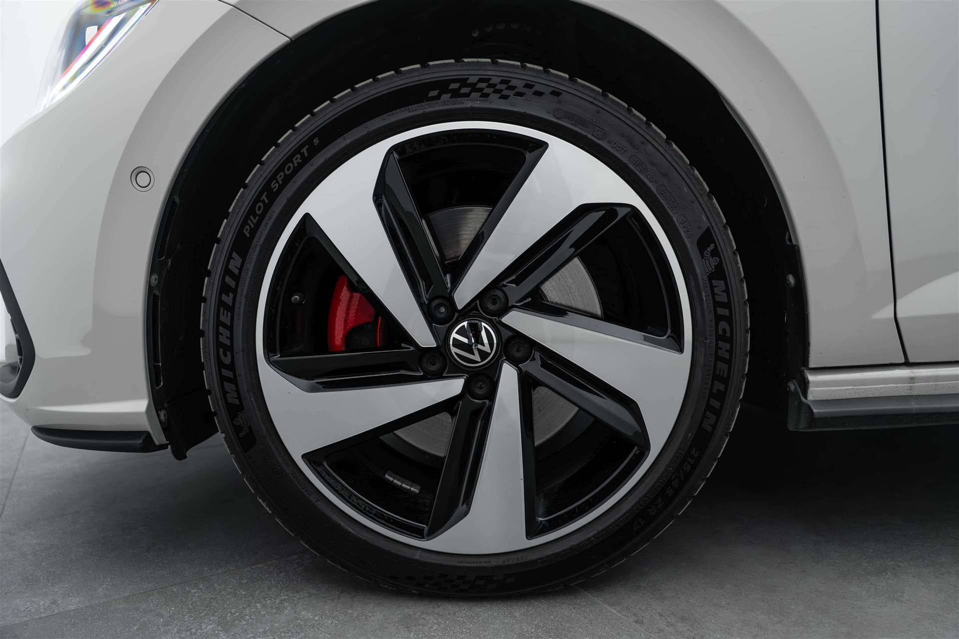 VW Polo 2.0 TSi GTi 207PS DSG-Automat-image-5