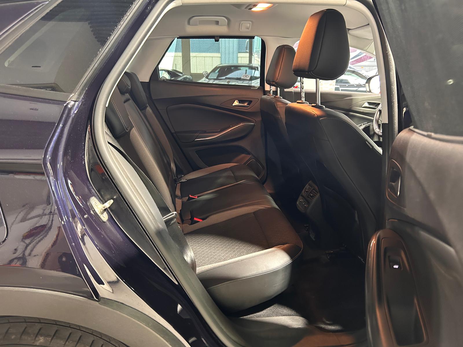 OPEL Grandland X 1.2 T Ultimate-image-8