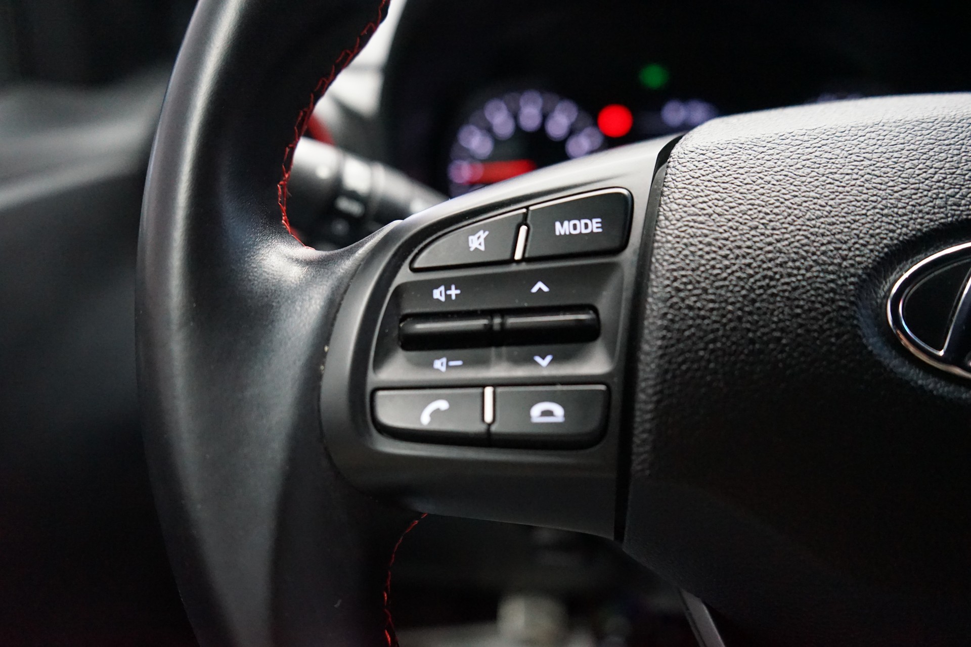 HYUNDAI i10 1.0 T-GDI N Line-image-8
