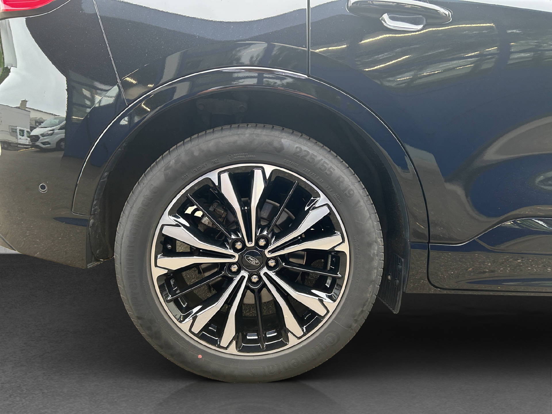 FORD Kuga 2.5 Hybrid ST-Line X 4x4-image-24