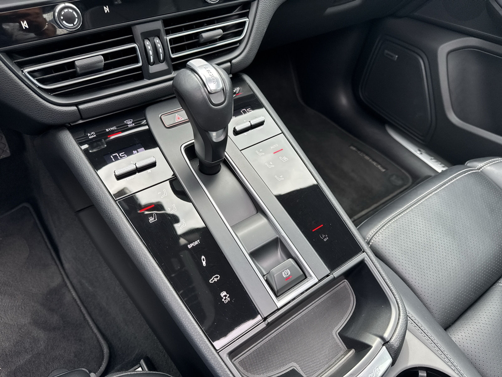 PORSCHE Macan S 2.9 V6 (CH)-image-23