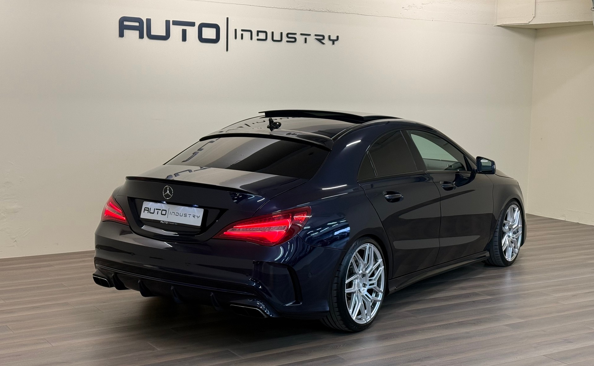 MERCEDES-BENZ CLA 45 AMG 4Matic Speedshift-showroom-element-2