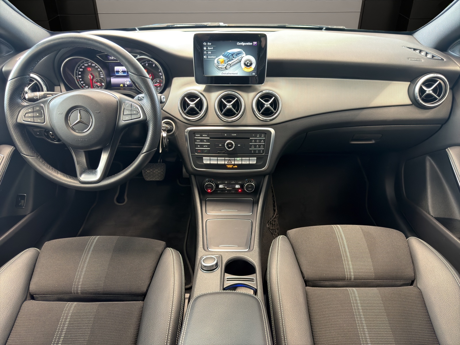 Image MERCEDES-BENZ CLA-250 CLA 250 4Matic