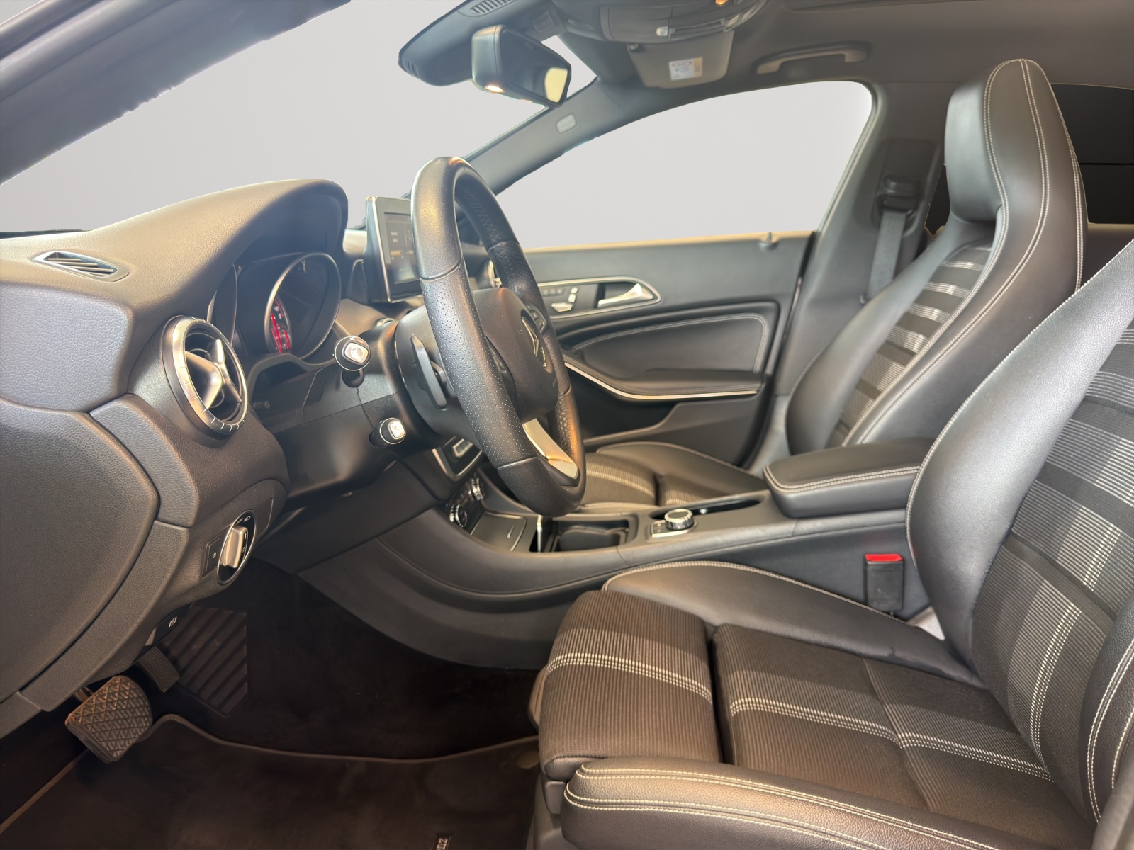 Image MERCEDES-BENZ CLA-250 CLA 250 4Matic