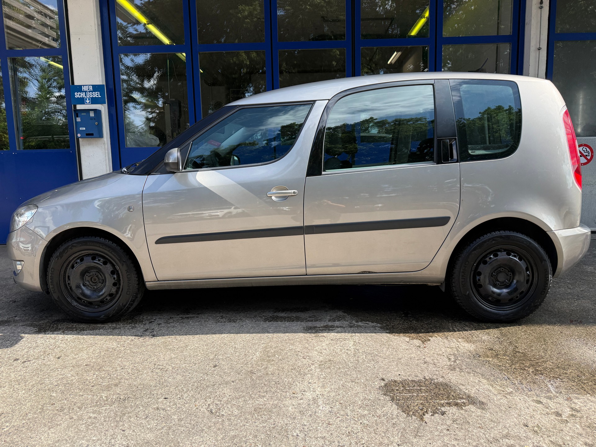 SKODA Roomster 1.2 TSI Ambition-image-1