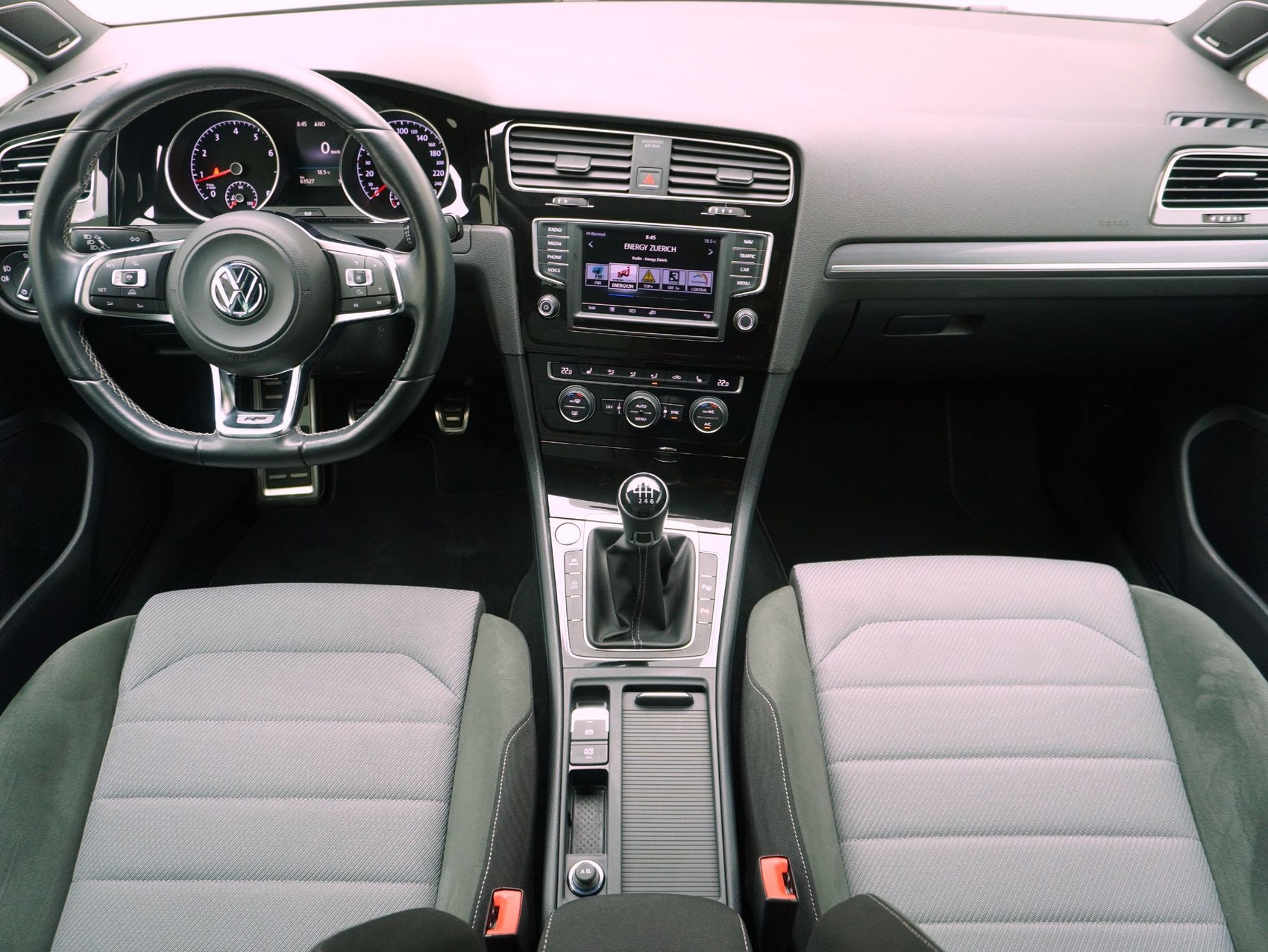 VW Golf 7 1.4 TSI R-Line-image-13