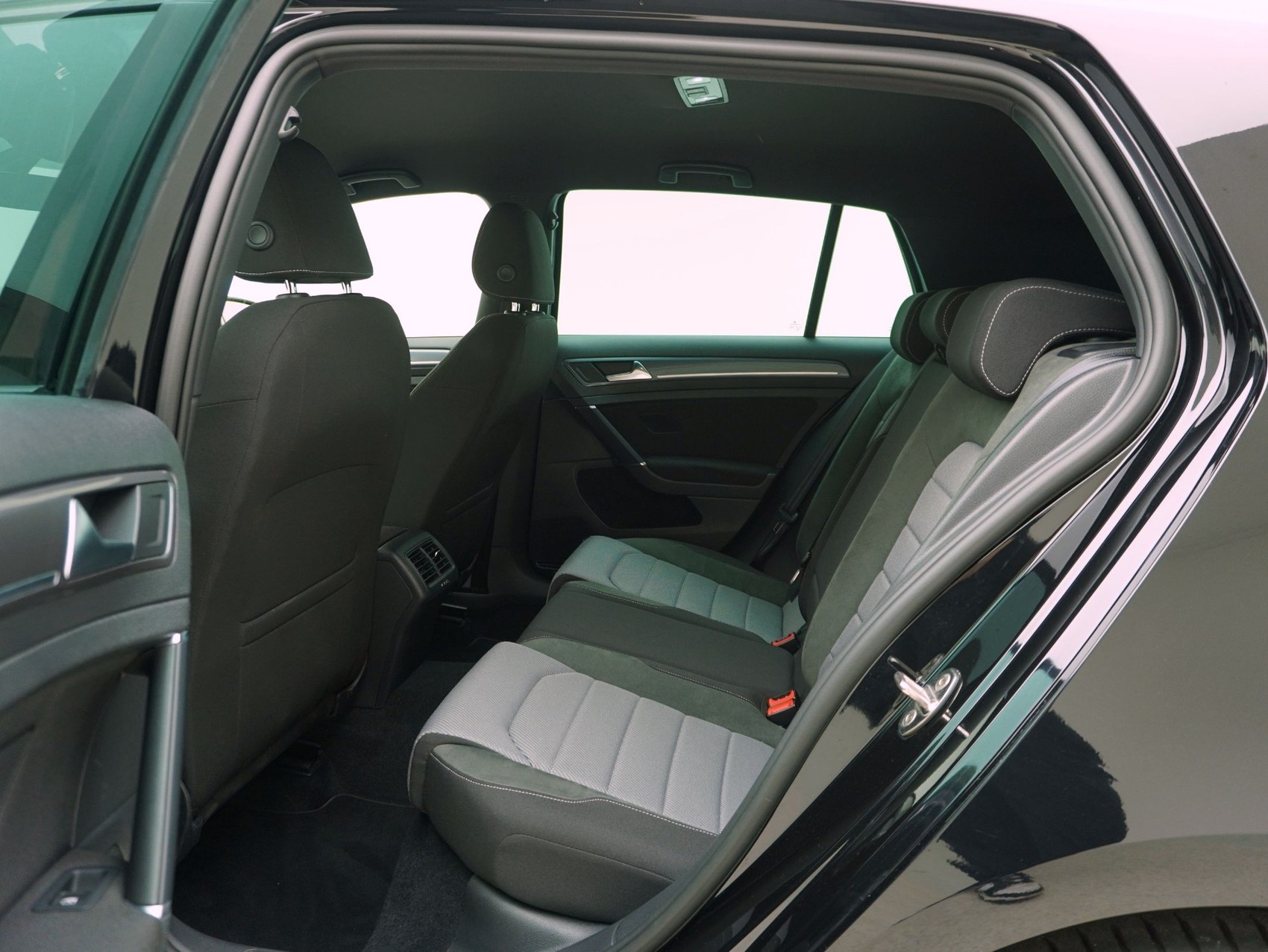 VW Golf 7 1.4 TSI R-Line-image-11