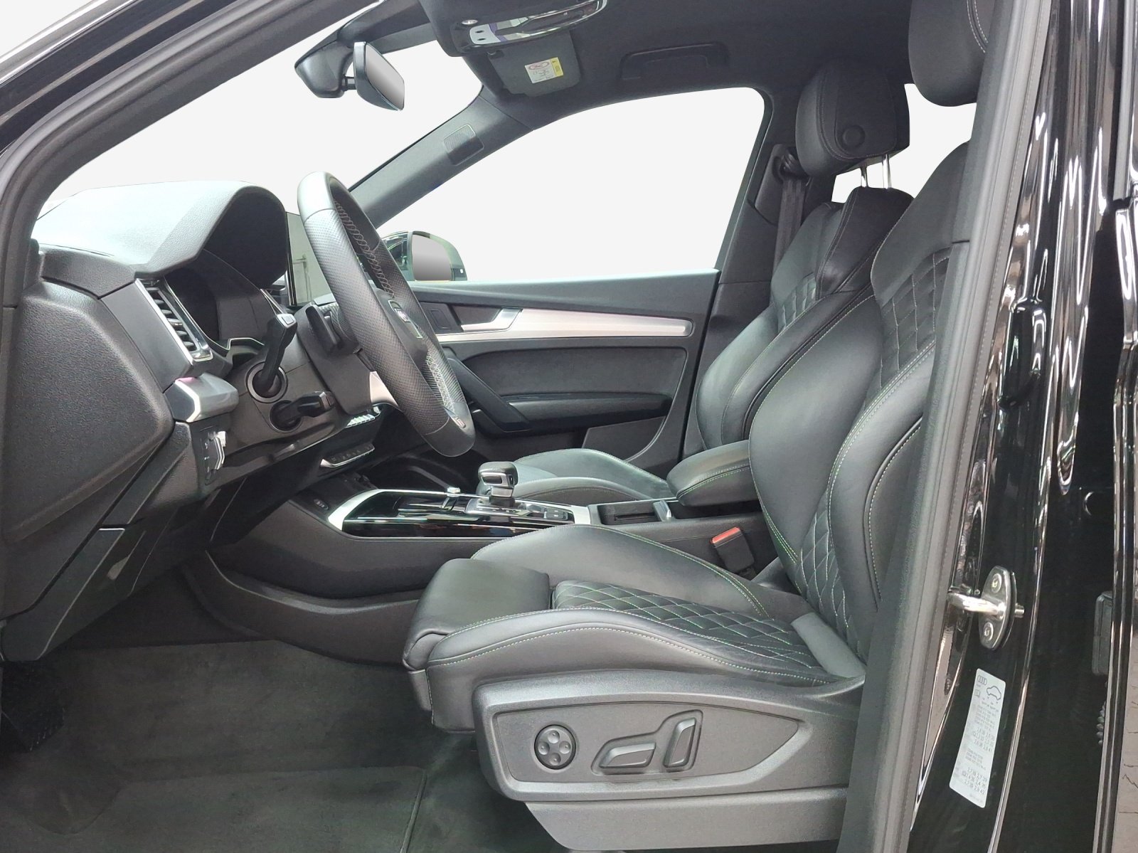 AUDI Q5 Sportback 50 TFSI e PHEV S line quattro S-tronic-image-8