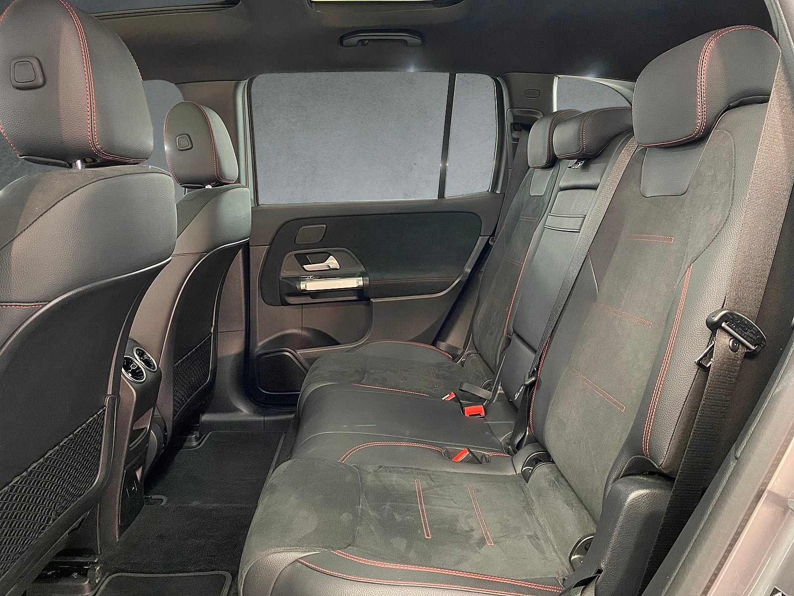 MERCEDES-BENZ EQB 350 AMG Line 4MATIC-image-7
