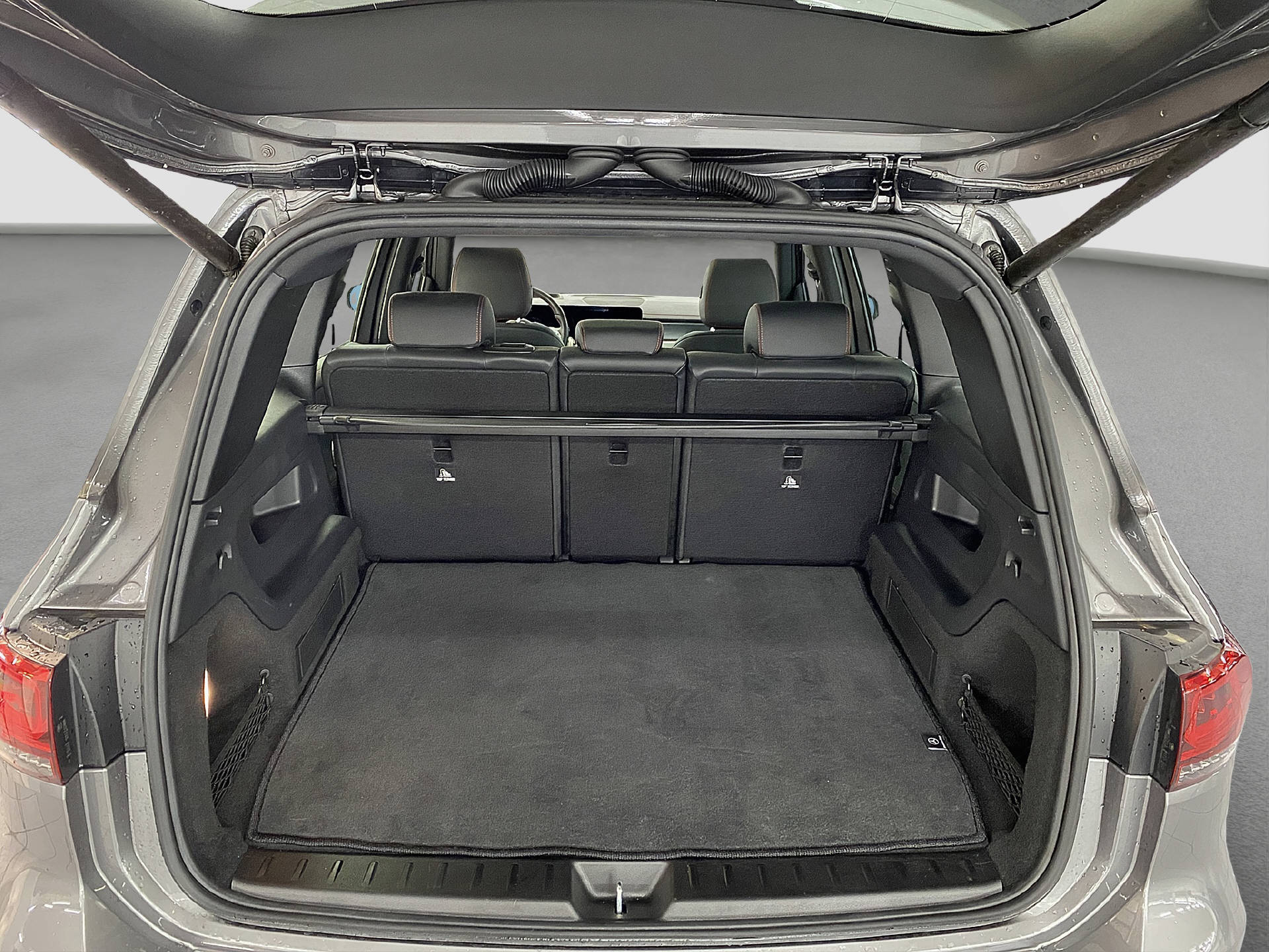 MERCEDES-BENZ EQB 350 AMG Line 4MATIC-image-11