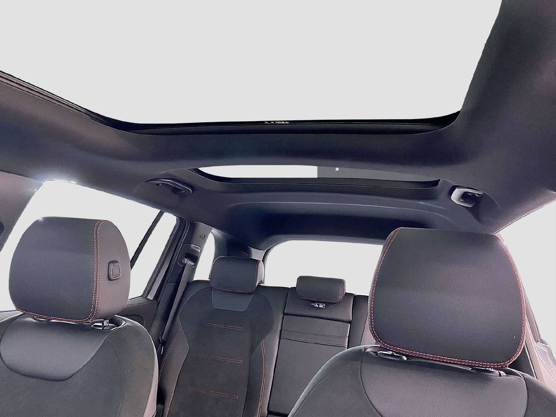 MERCEDES-BENZ EQB 350 AMG Line 4MATIC-image-8