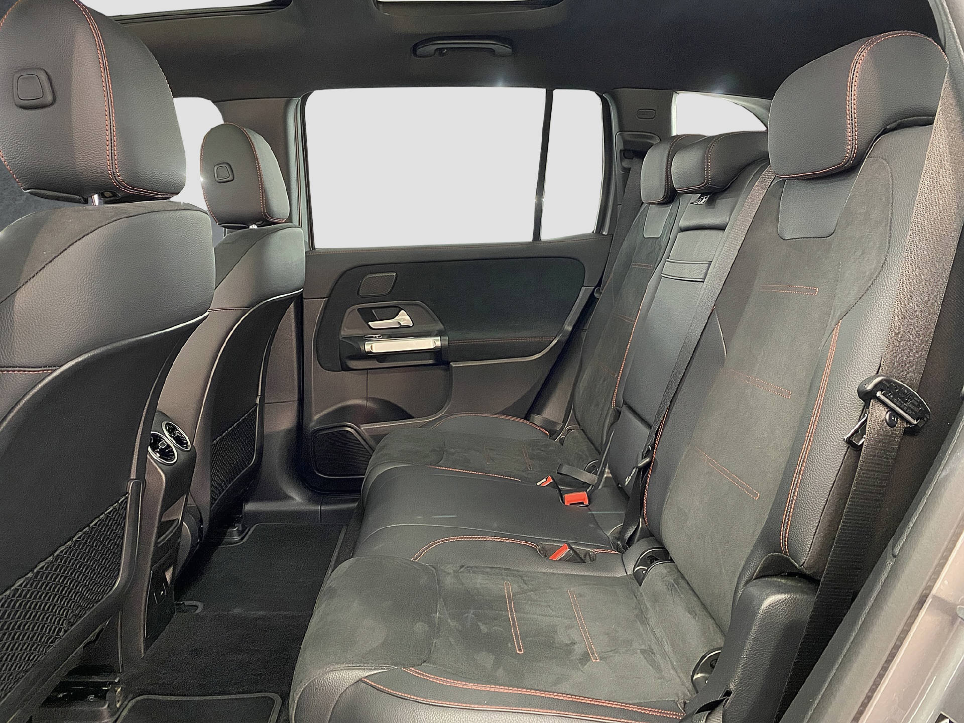 MERCEDES-BENZ EQB 350 AMG Line 4MATIC-image-10