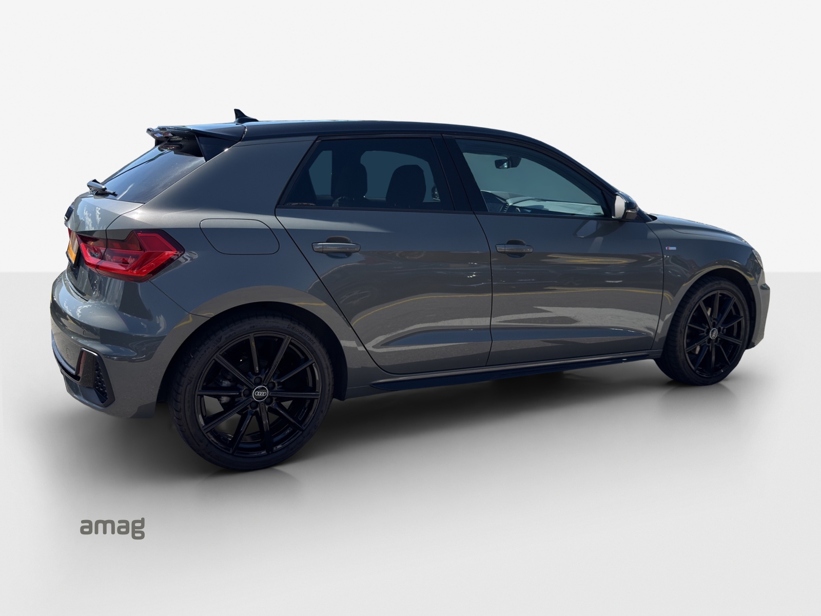 AUDI A1 Sportback 35 TFSI S Line S-tronic-image-4