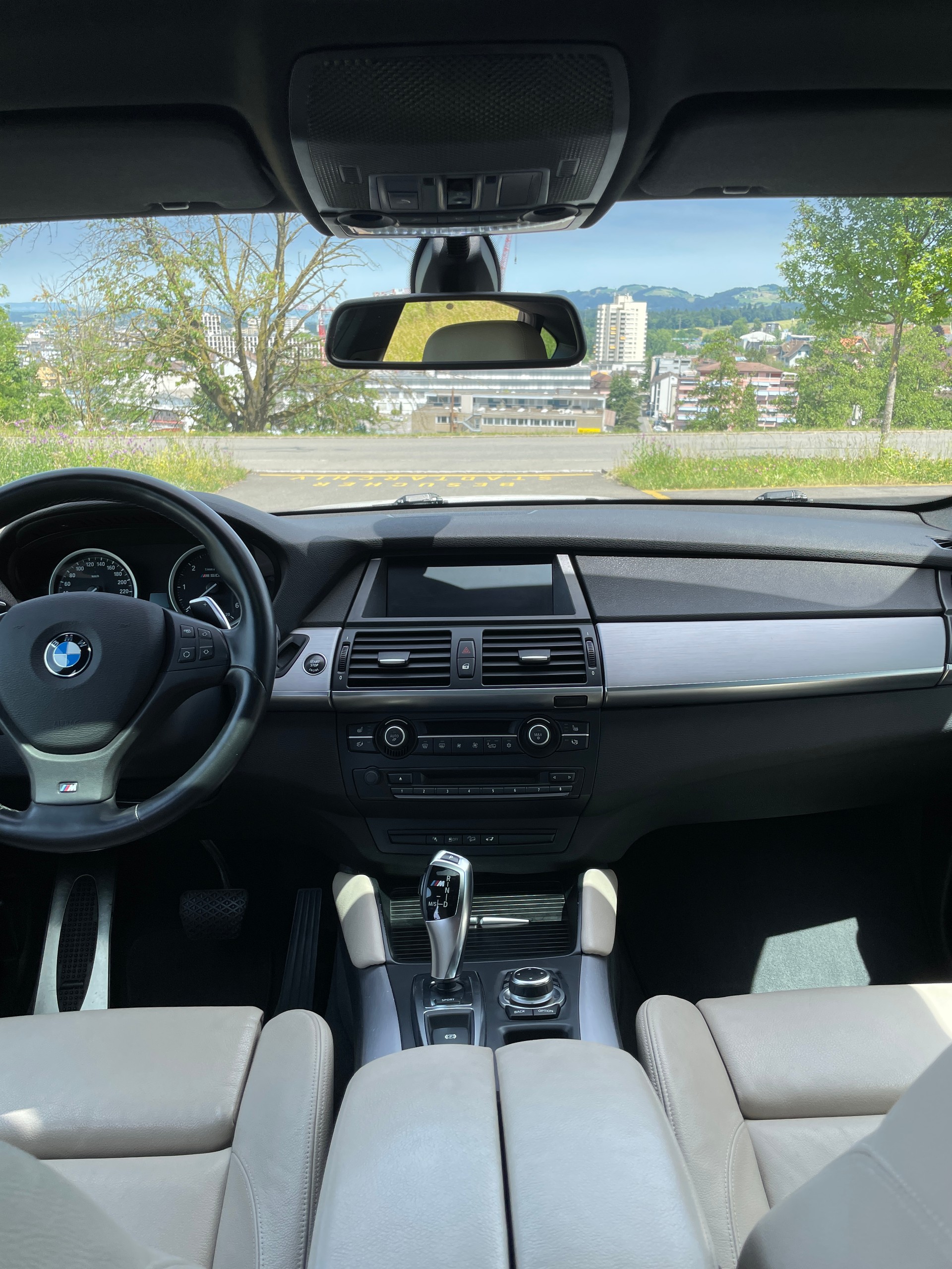 BMW X6 M50d-image-6