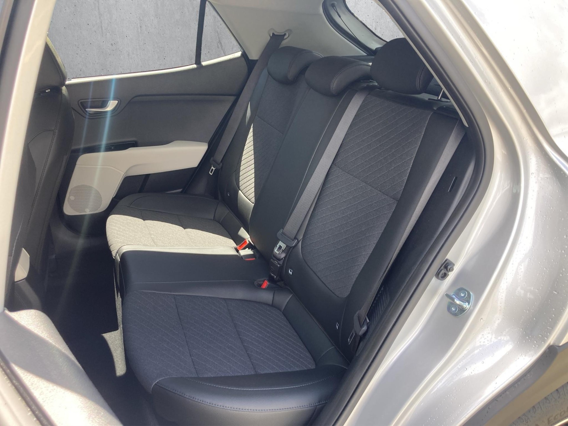 KIA Stonic 1.0 T-GDi MHEV GT-Line-image-8