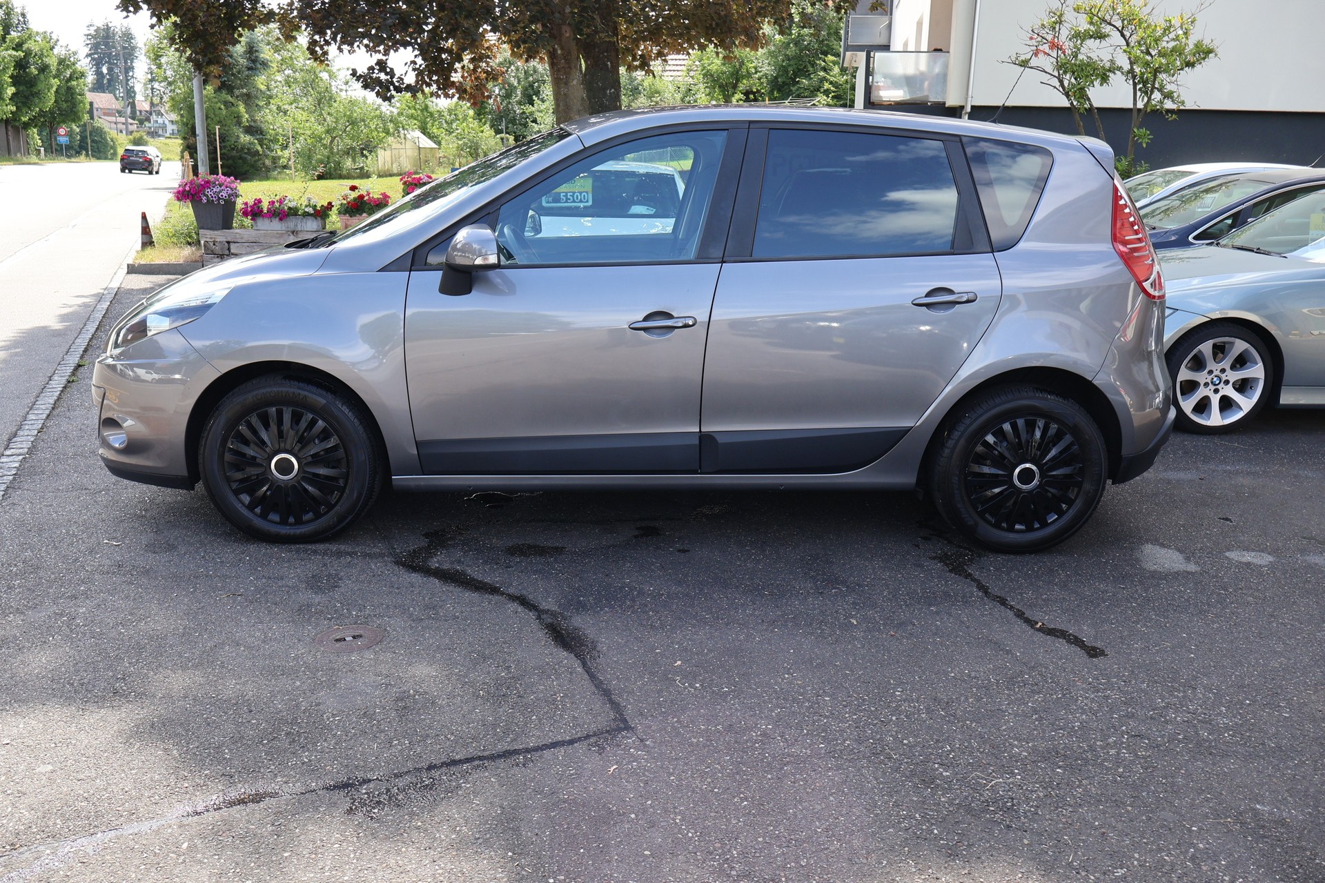 RENAULT Scénic 1.4 16V Turbo Expression-image-5