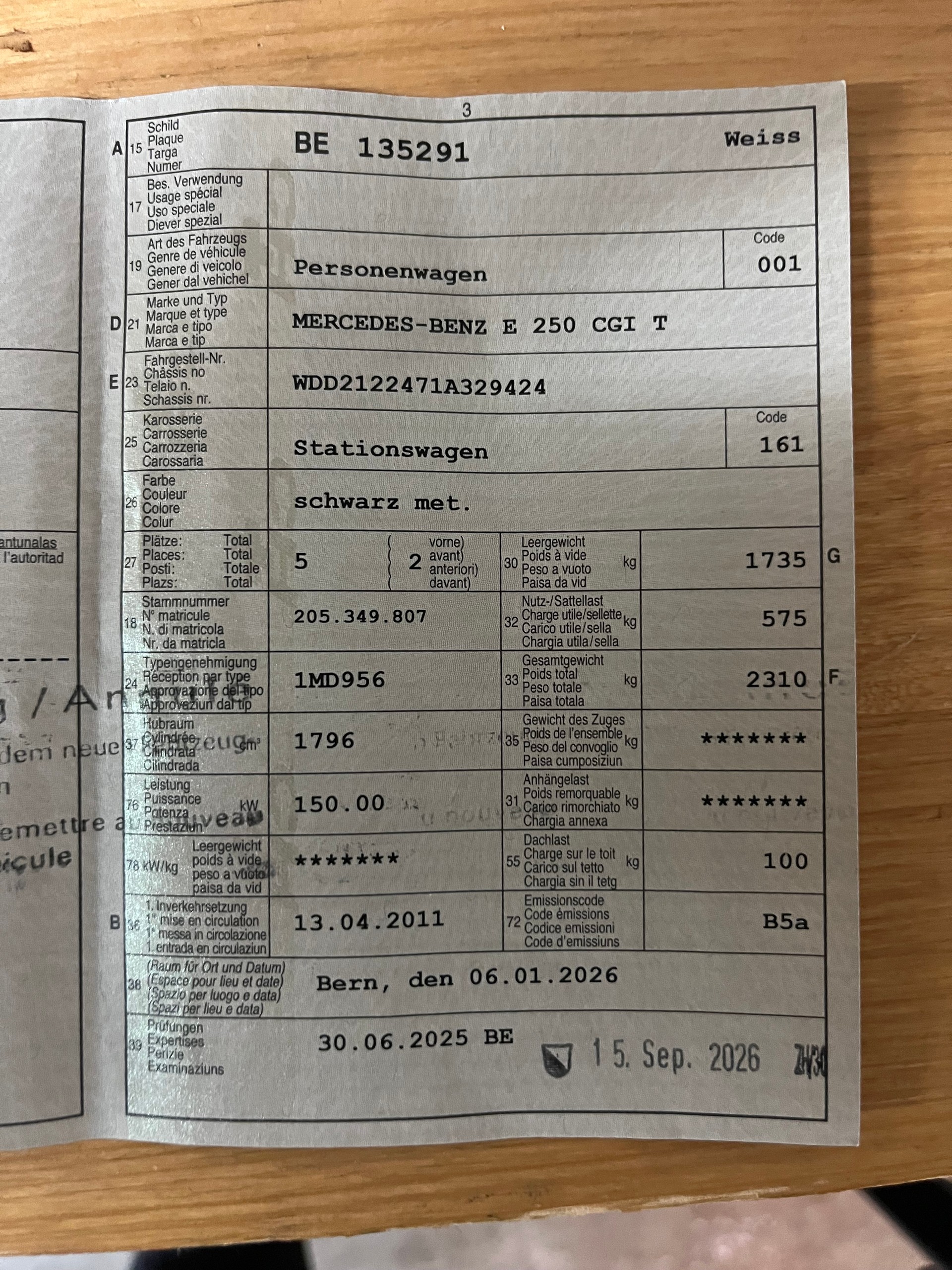 MERCEDES-BENZ E 250 CGI BlueEfficiency Avantgarde Automatic-image-15