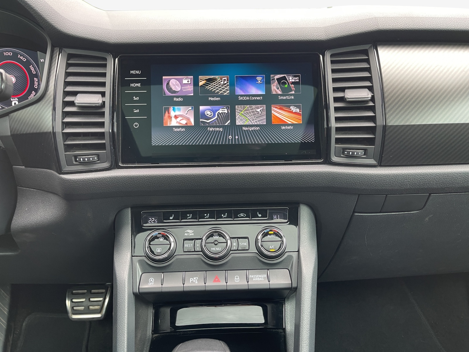 SKODA Kodiaq 2.0 TSI 4x4 Sport Line-image-10