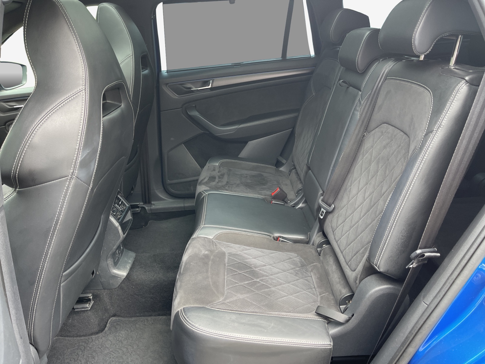 SKODA Kodiaq 2.0 TSI 4x4 Sport Line-image-11