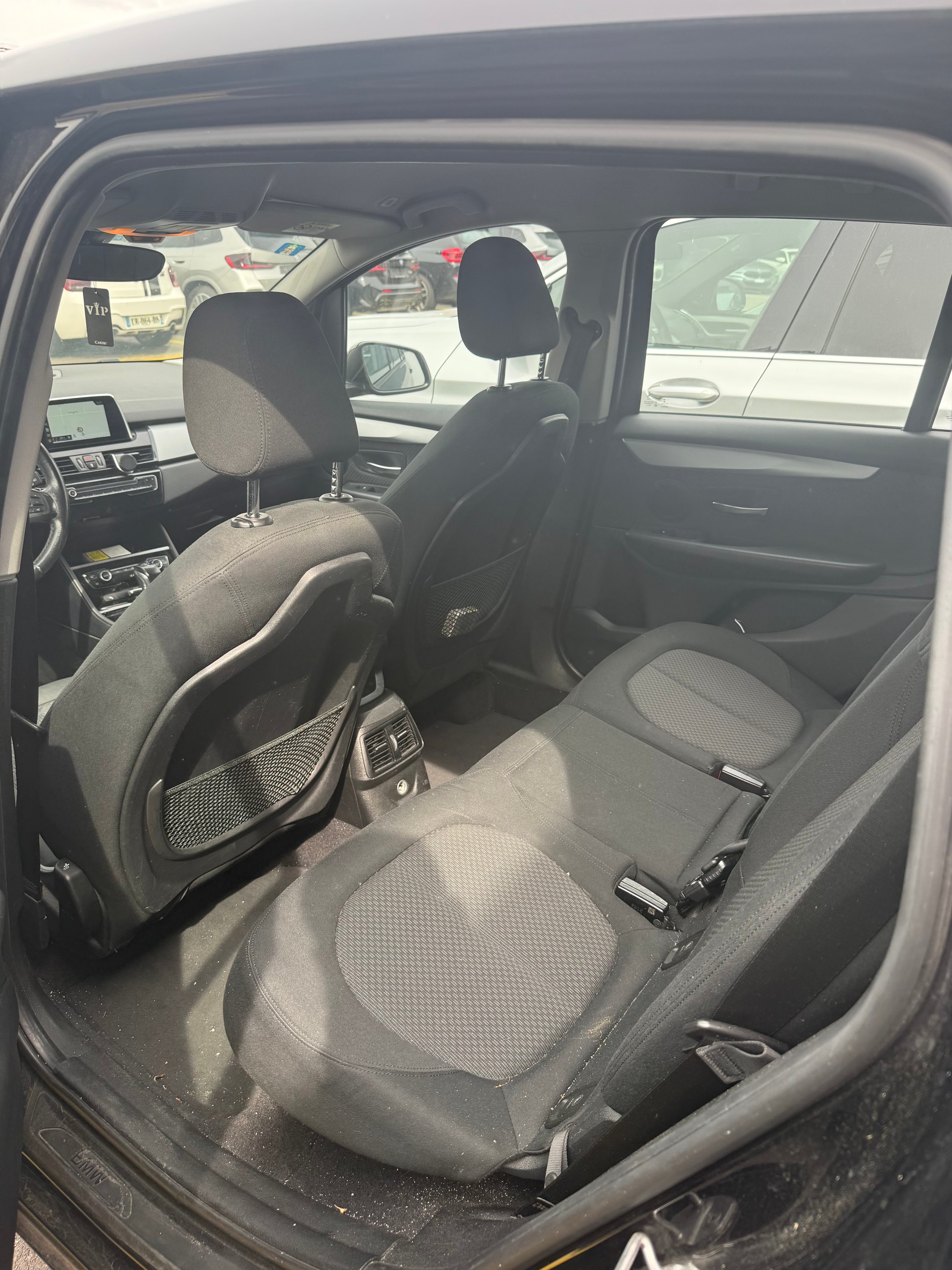 BMW 218d-image-4