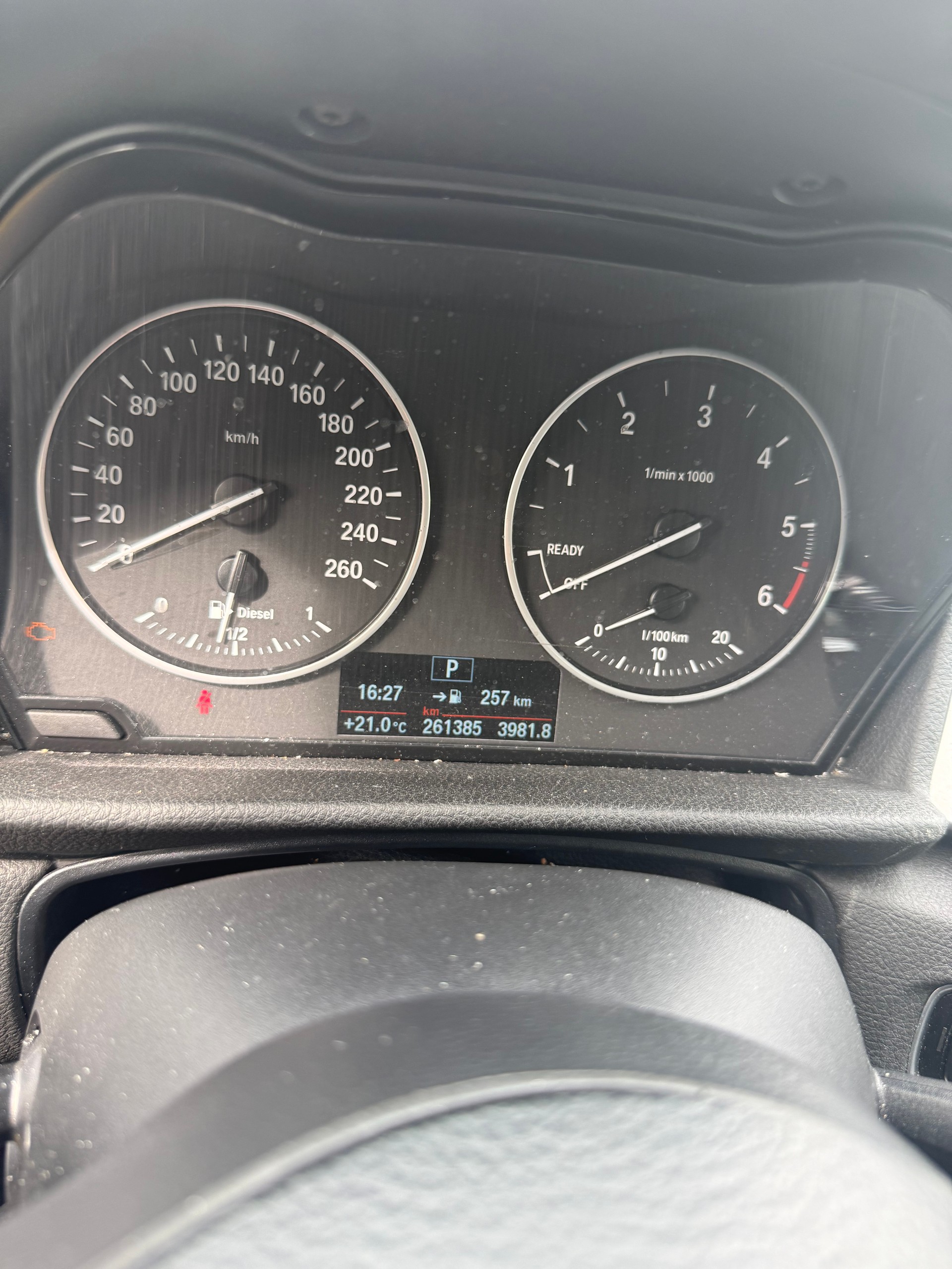 BMW 218d-image-3