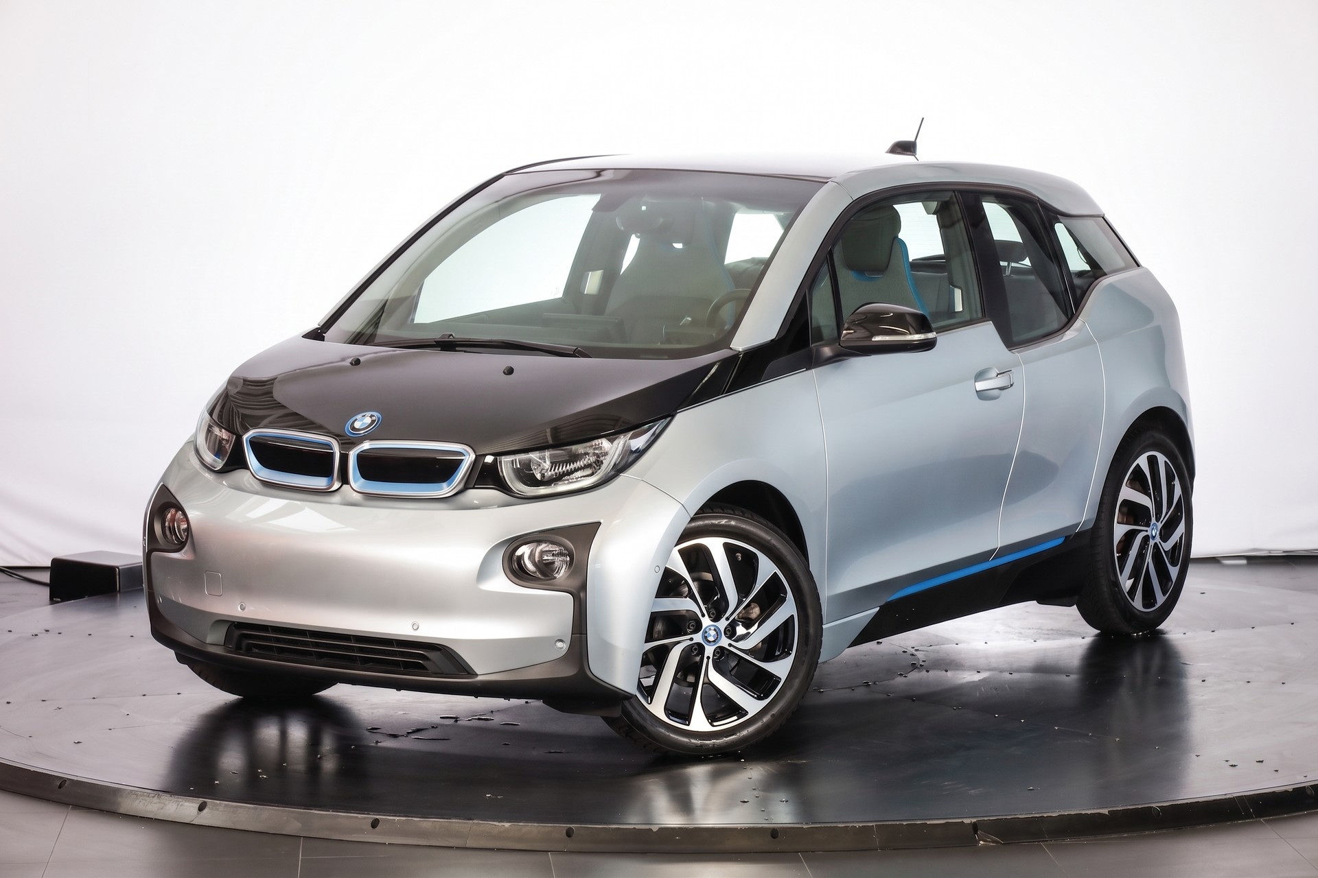 BMW i3 (60Ah) Range Extender-image-3