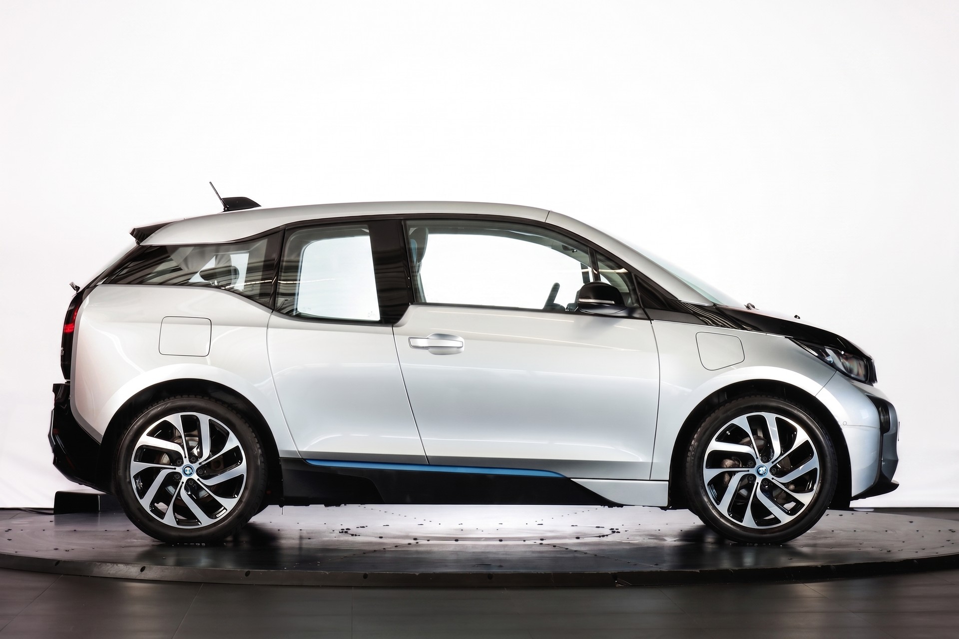 BMW i3 (60Ah) Range Extender-image-4