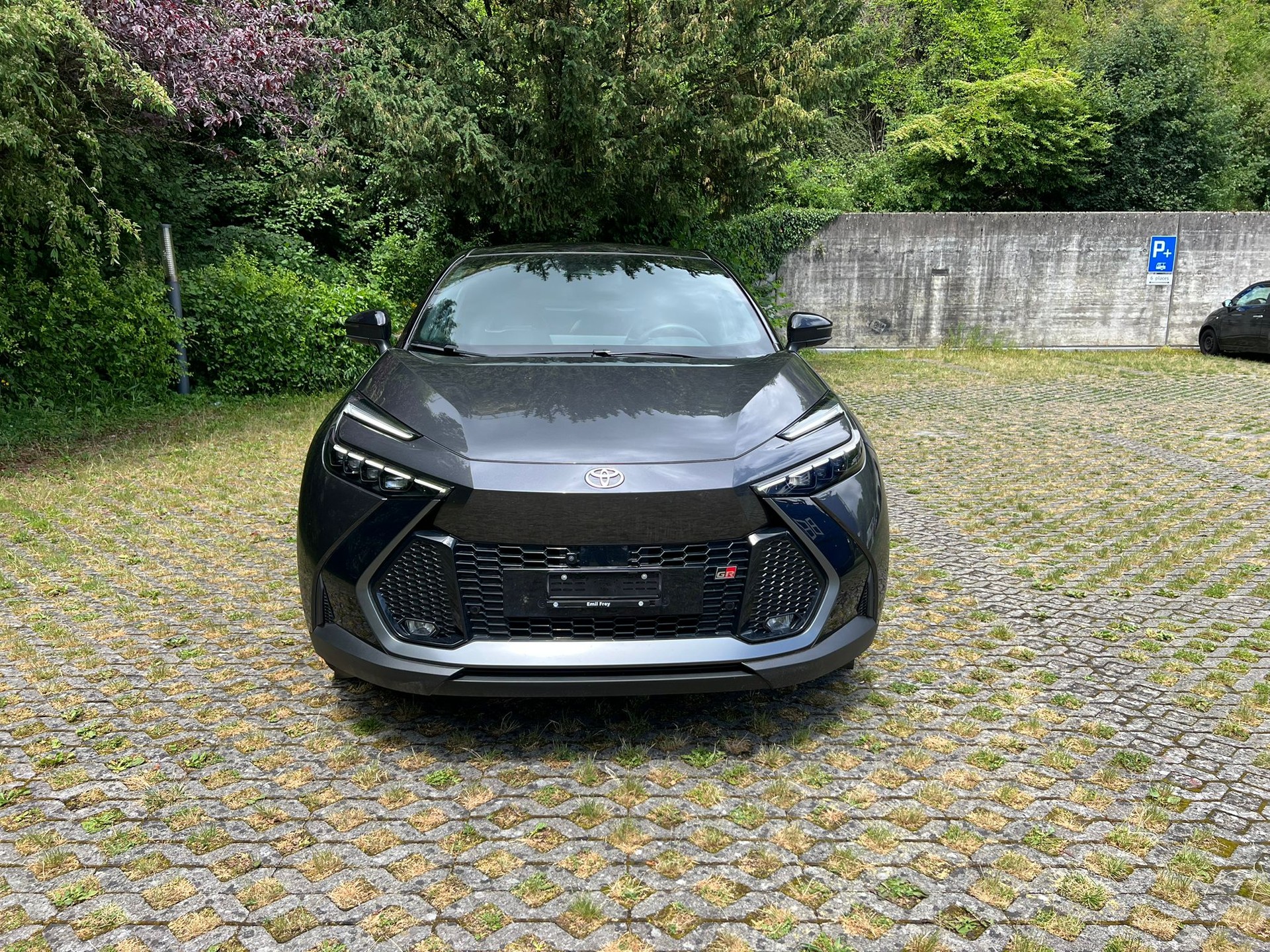 TOYOTA 2.0 HEV GR Sport Premiere 4x4-image-1