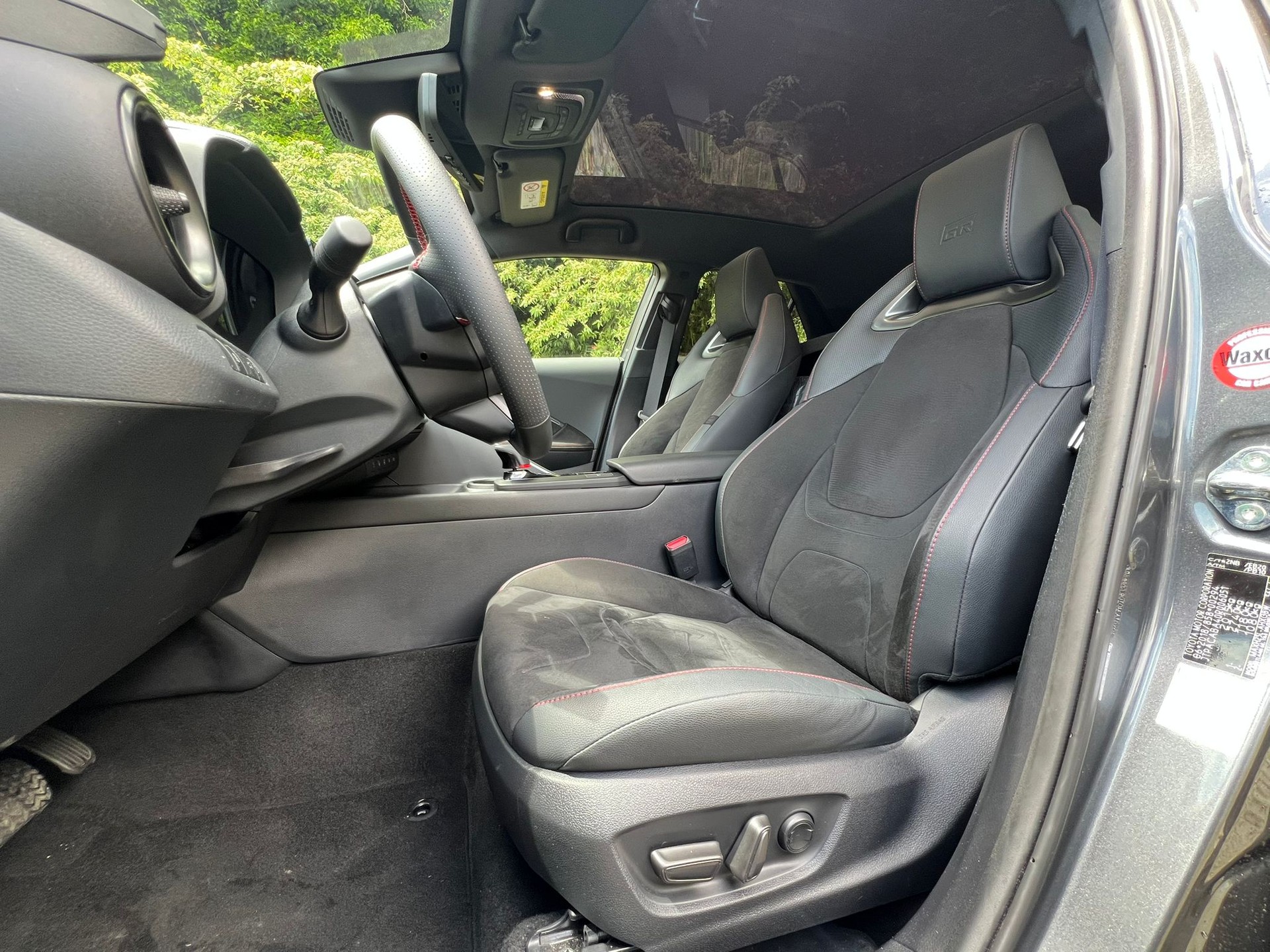 TOYOTA 2.0 HEV GR Sport Premiere 4x4-image-2