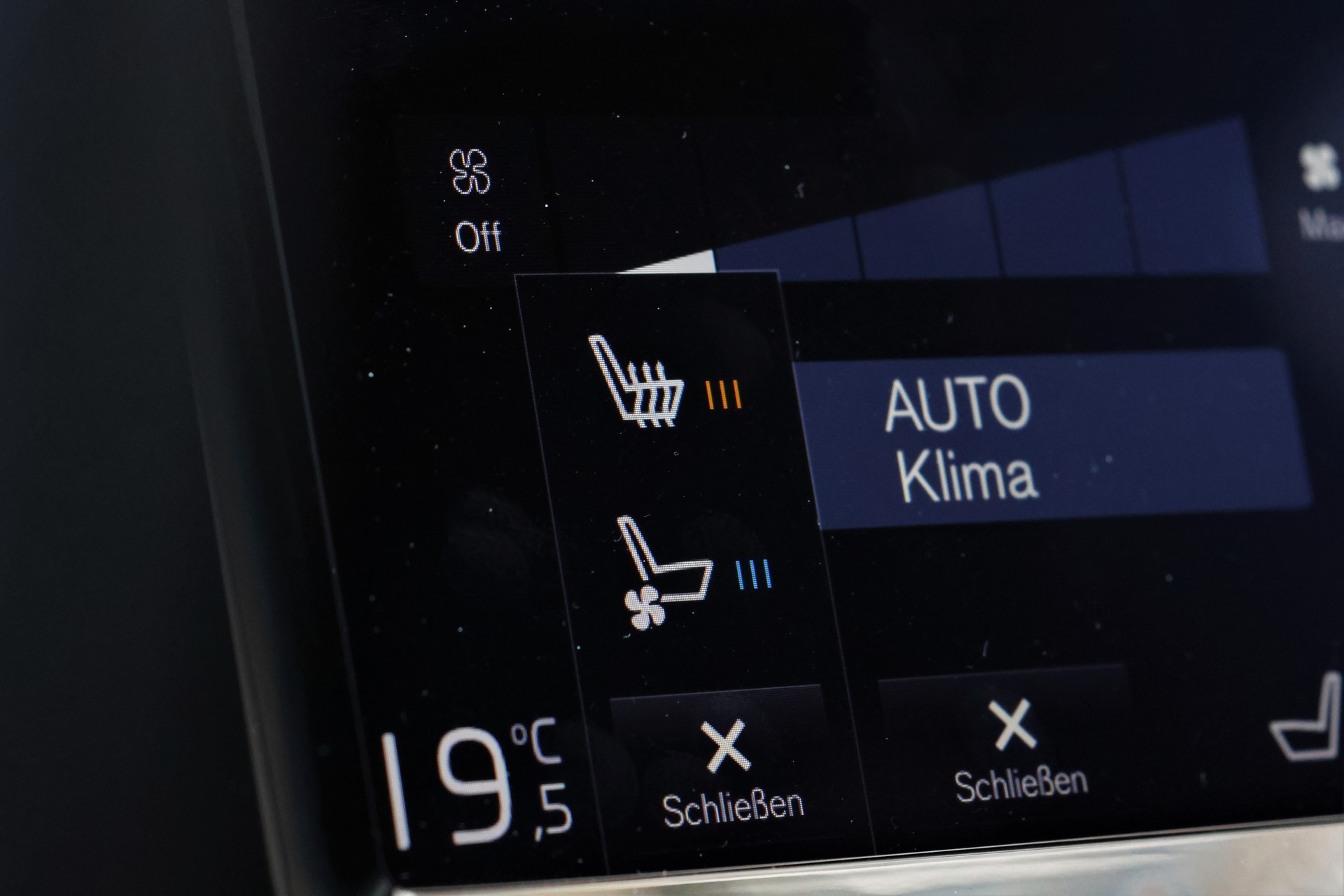 VOLVO XC60 T5 AWD Inscription Geartronic (CH) + 2.4T AHK-image-25
