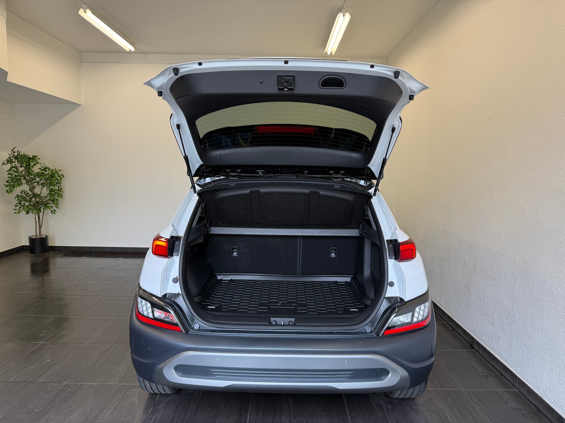 HYUNDAI Kona 1.6 GDi HEV Vertex DCT-image-11