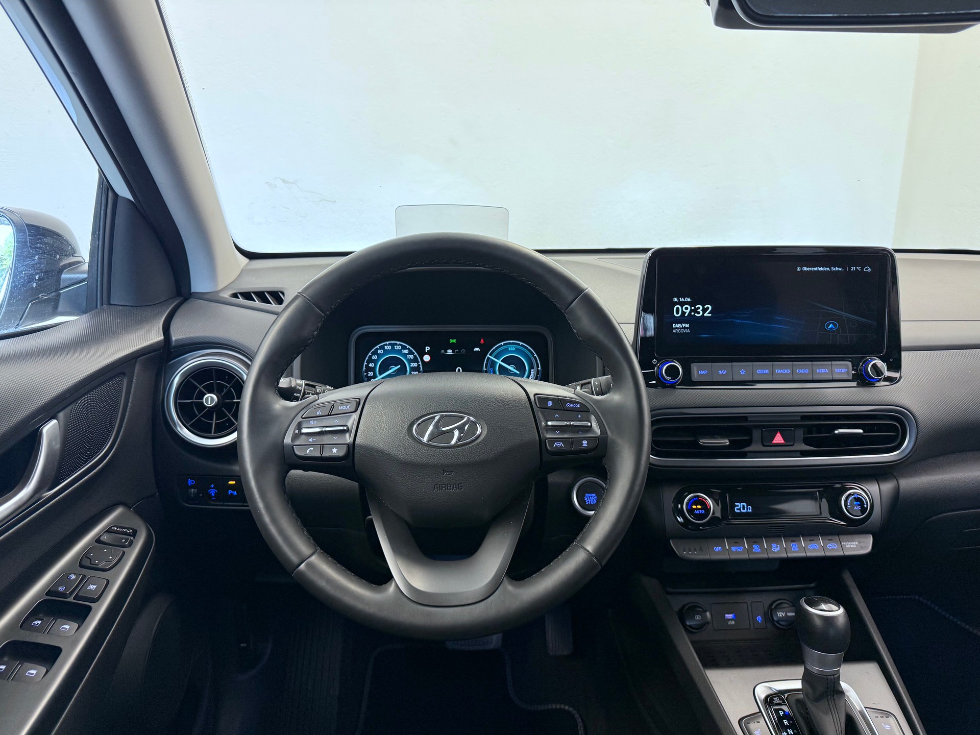 HYUNDAI Kona 1.6 GDi HEV Vertex DCT-image-13