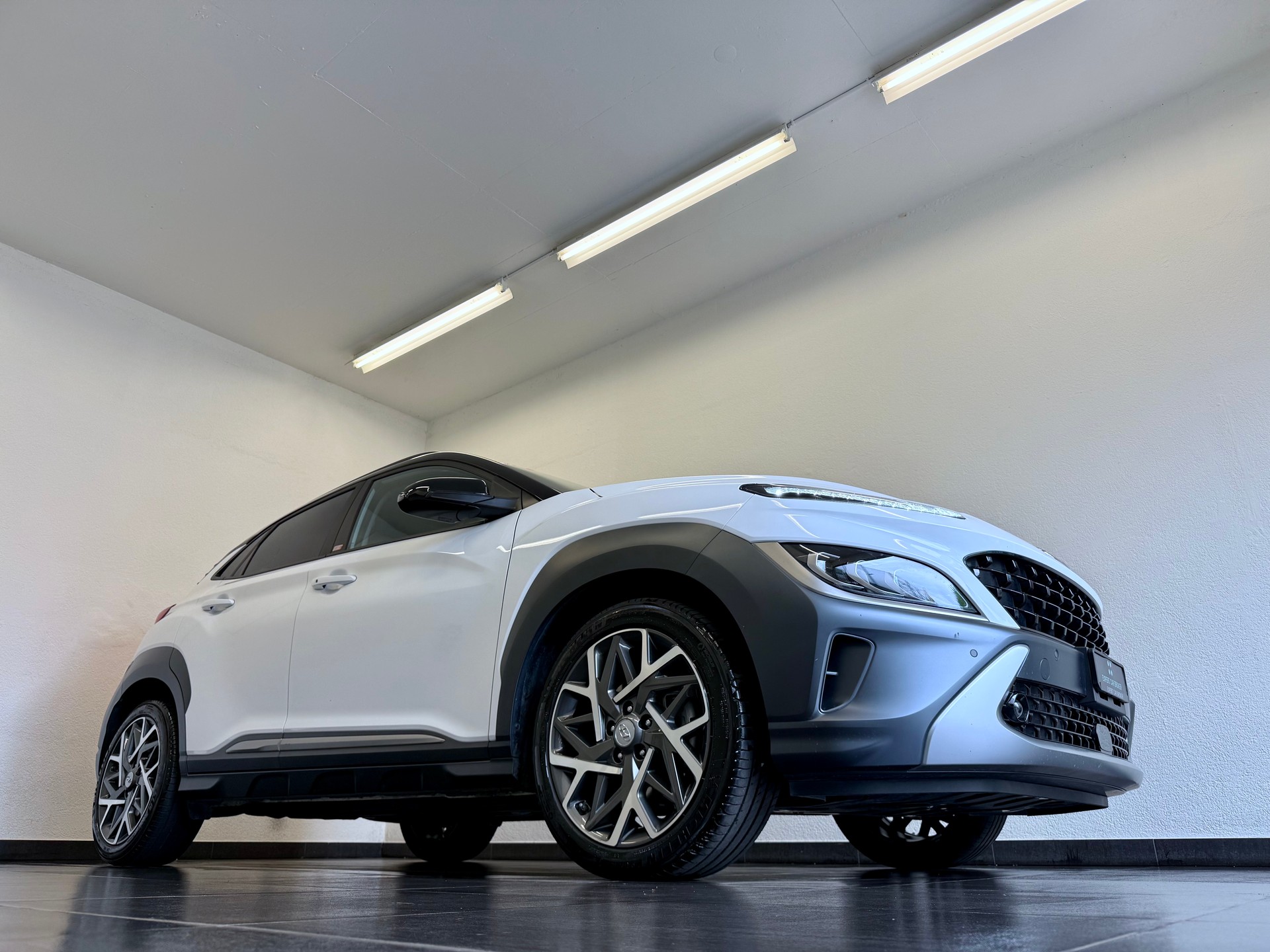 HYUNDAI Kona 1.6 GDi HEV Vertex DCT-showroom-element-2