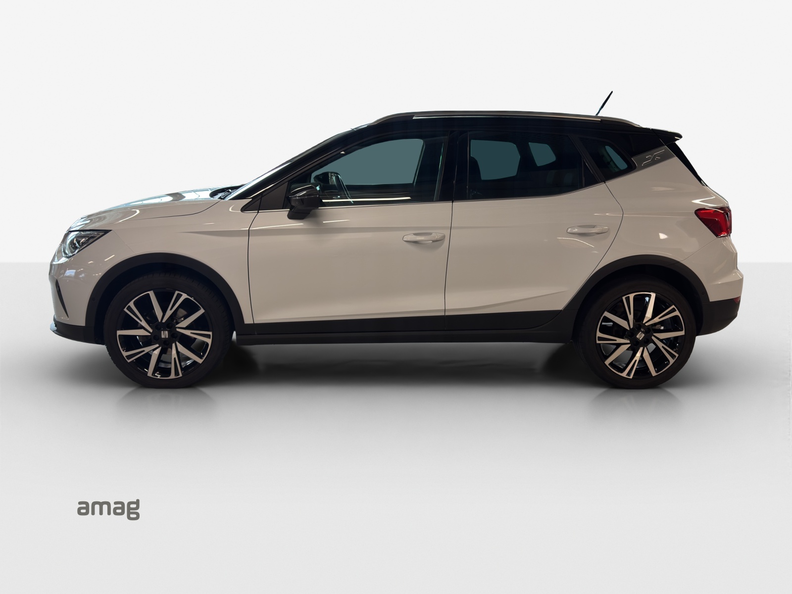 SEAT Arona 1.5 Eco TSI FR DSG-image-1