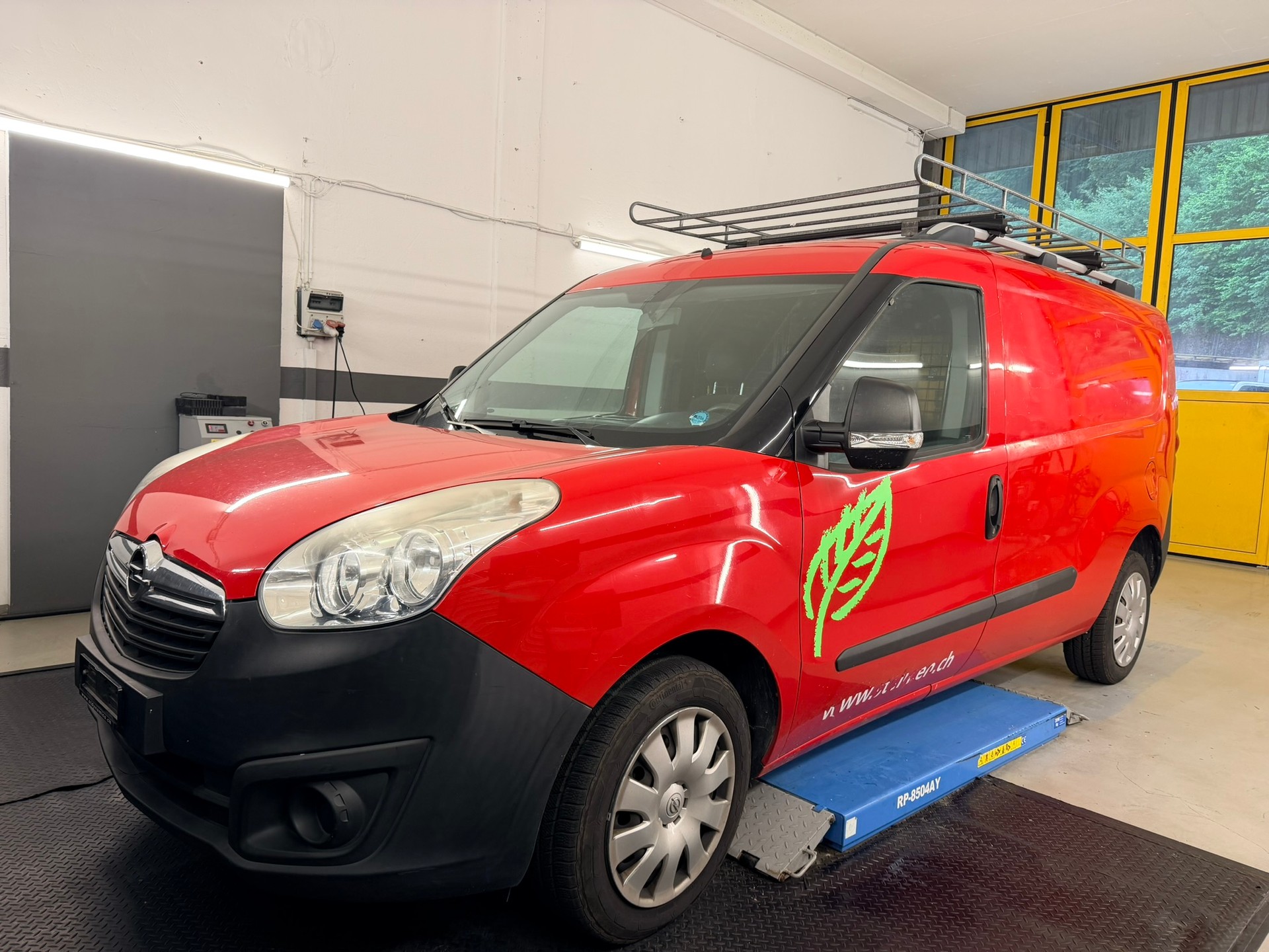 OPEL Combo 1.4 CNG Turbo ecoFLEX 2.4 L2H1-image-0