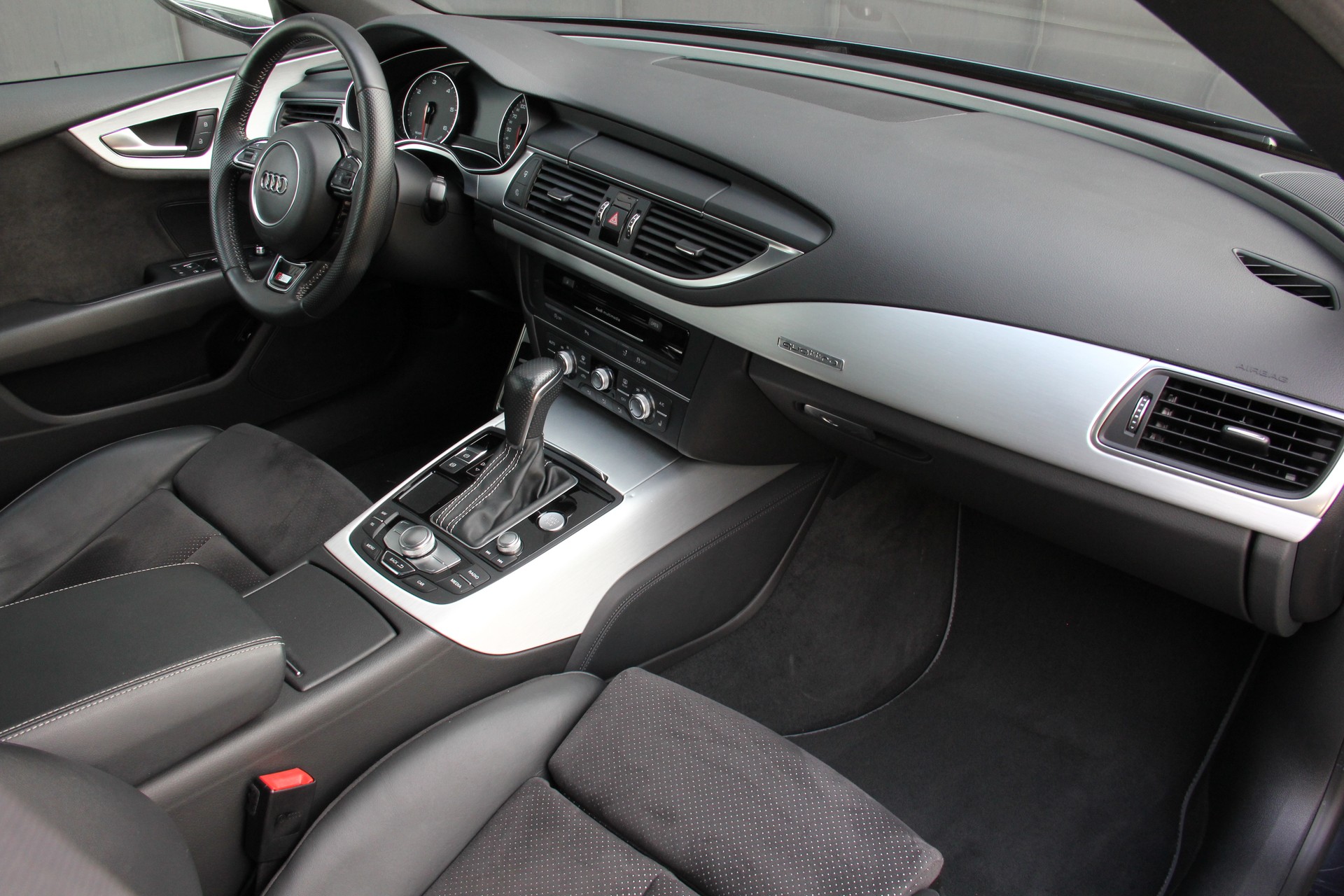 AUDI A7 Sportback 3.0 TDI quattro S-tronic **S-LINE** **5-PLÄTZER** **SCHIEBEDACH** **ANHÄNGERKUPPLUNG**-image-9