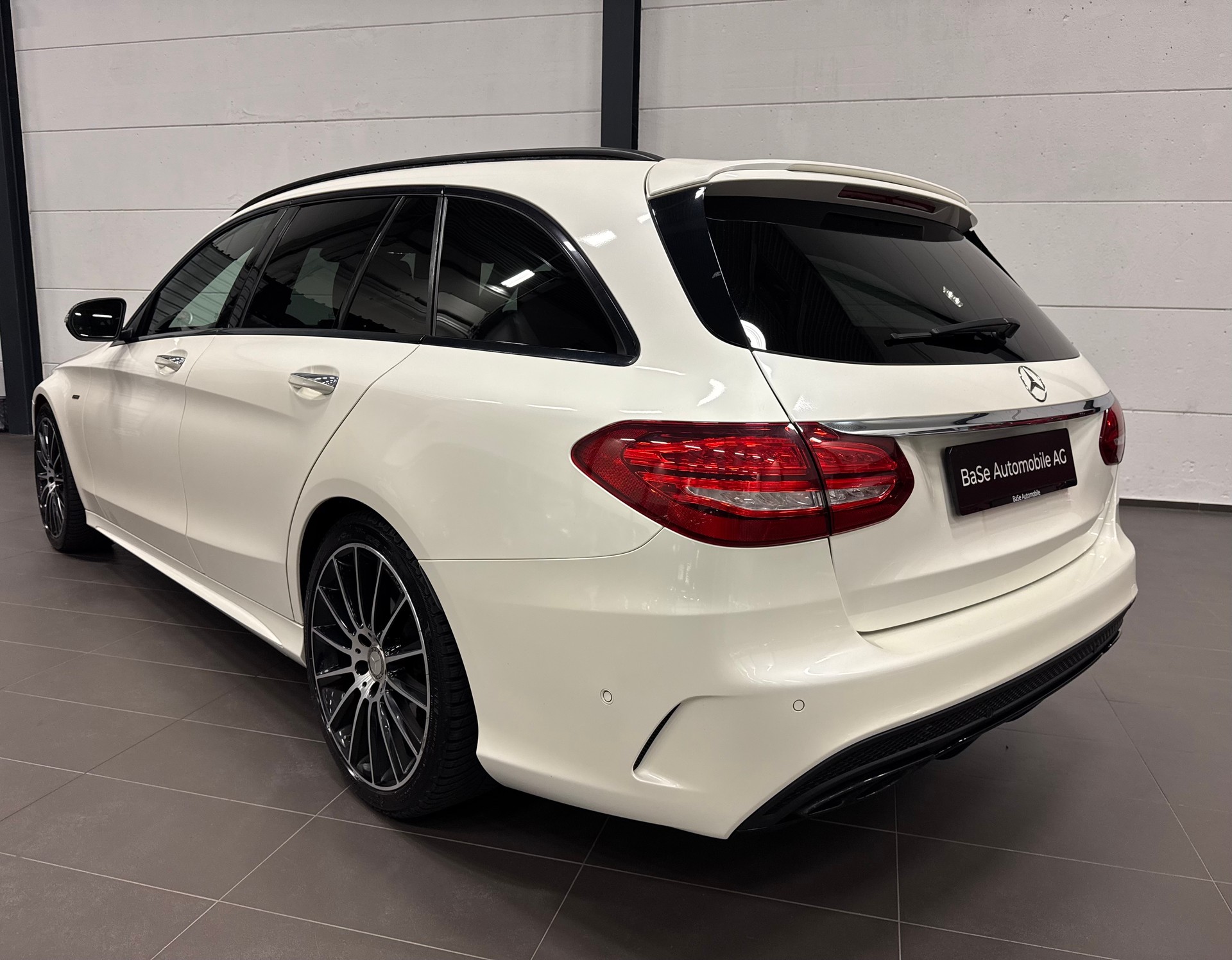 MERCEDES-BENZ C 450 AMG 4Matic 7G-Tronic-image-13