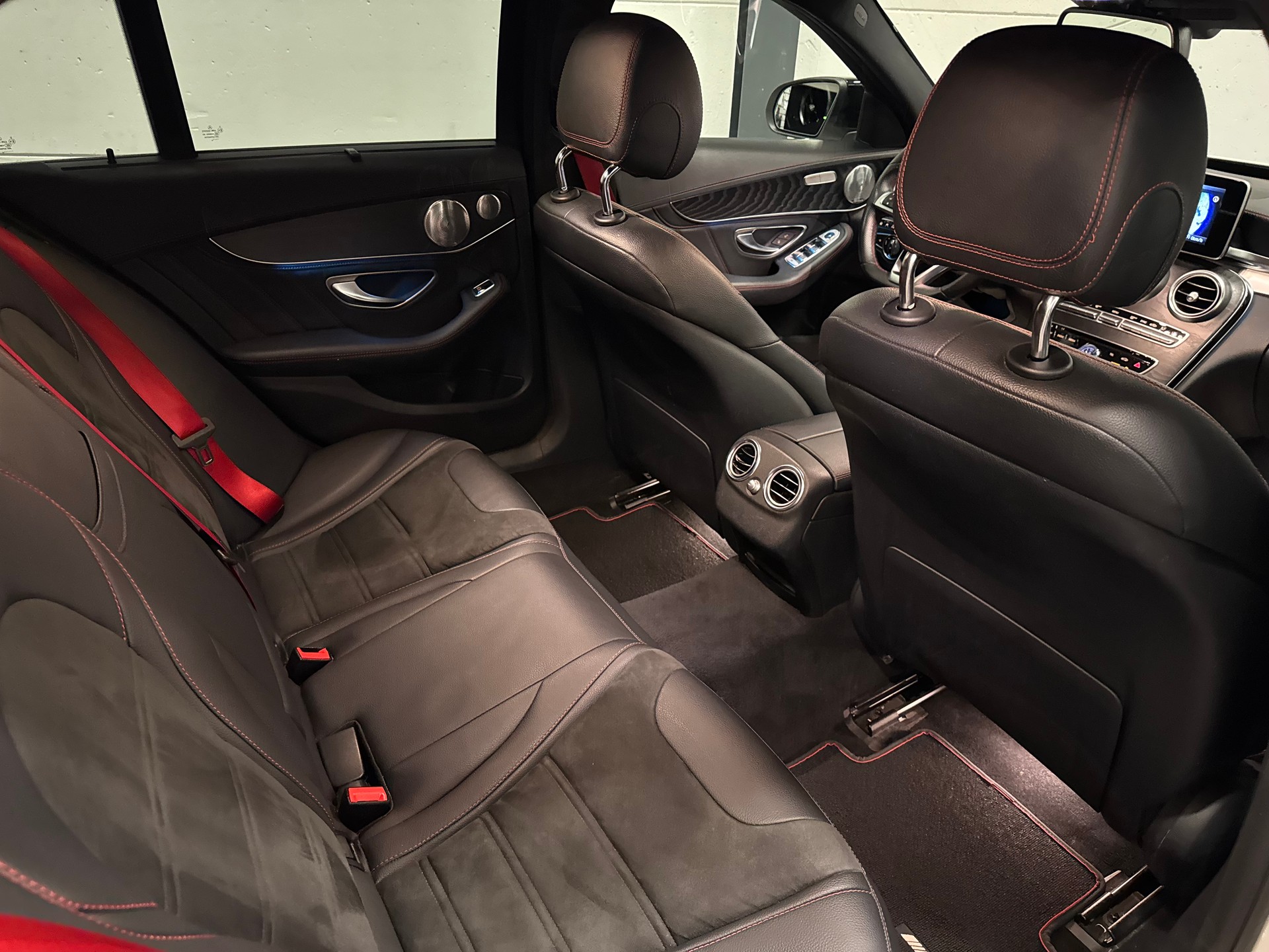 MERCEDES-BENZ C 450 AMG 4Matic 7G-Tronic-image-22