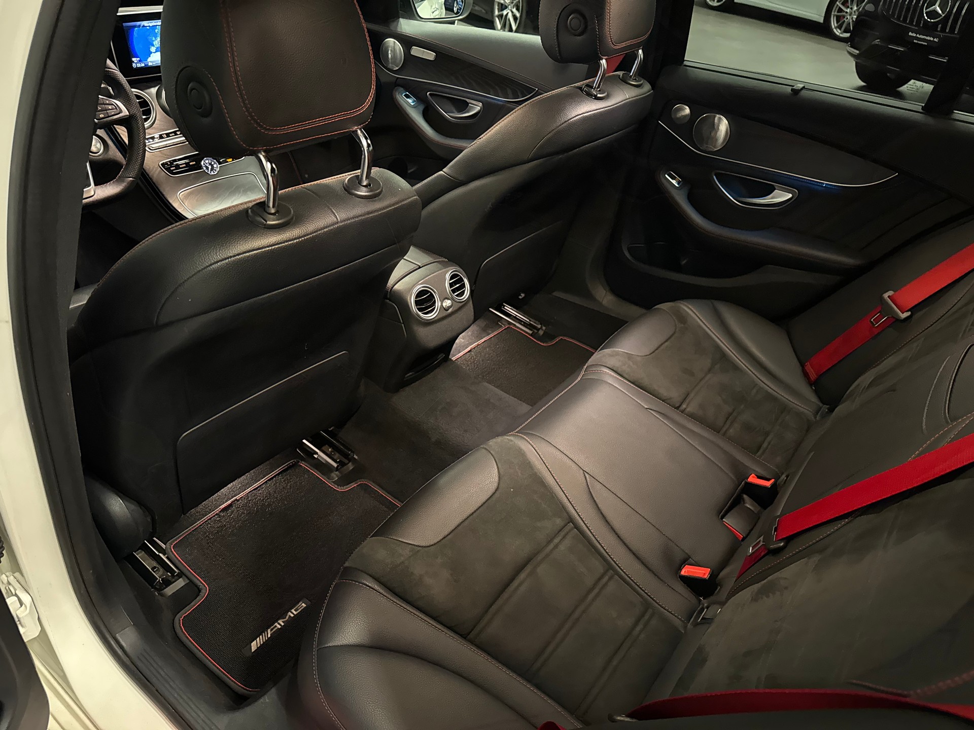 MERCEDES-BENZ C 450 AMG 4Matic 7G-Tronic-image-21