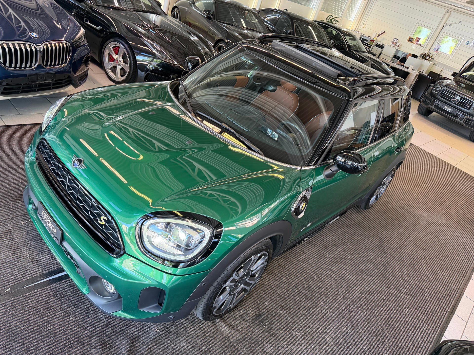 MINI Countryman Cooper SE ALL4 PHEV | CH | Free Service | Leder Chester Braun | Assistenz Paket | Head Up |-image-43